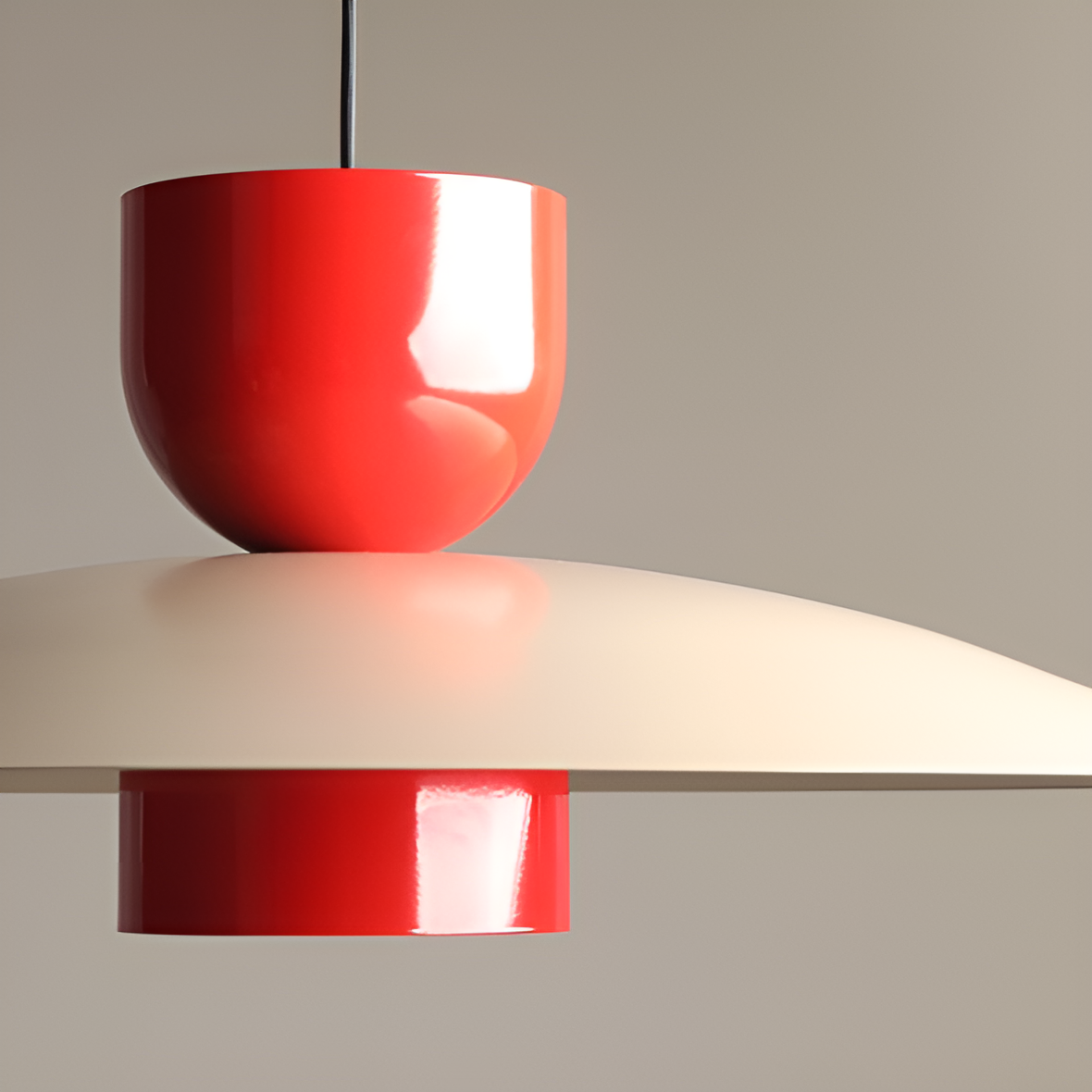Lampa wisząca NUTTA beżowy z czerwonym