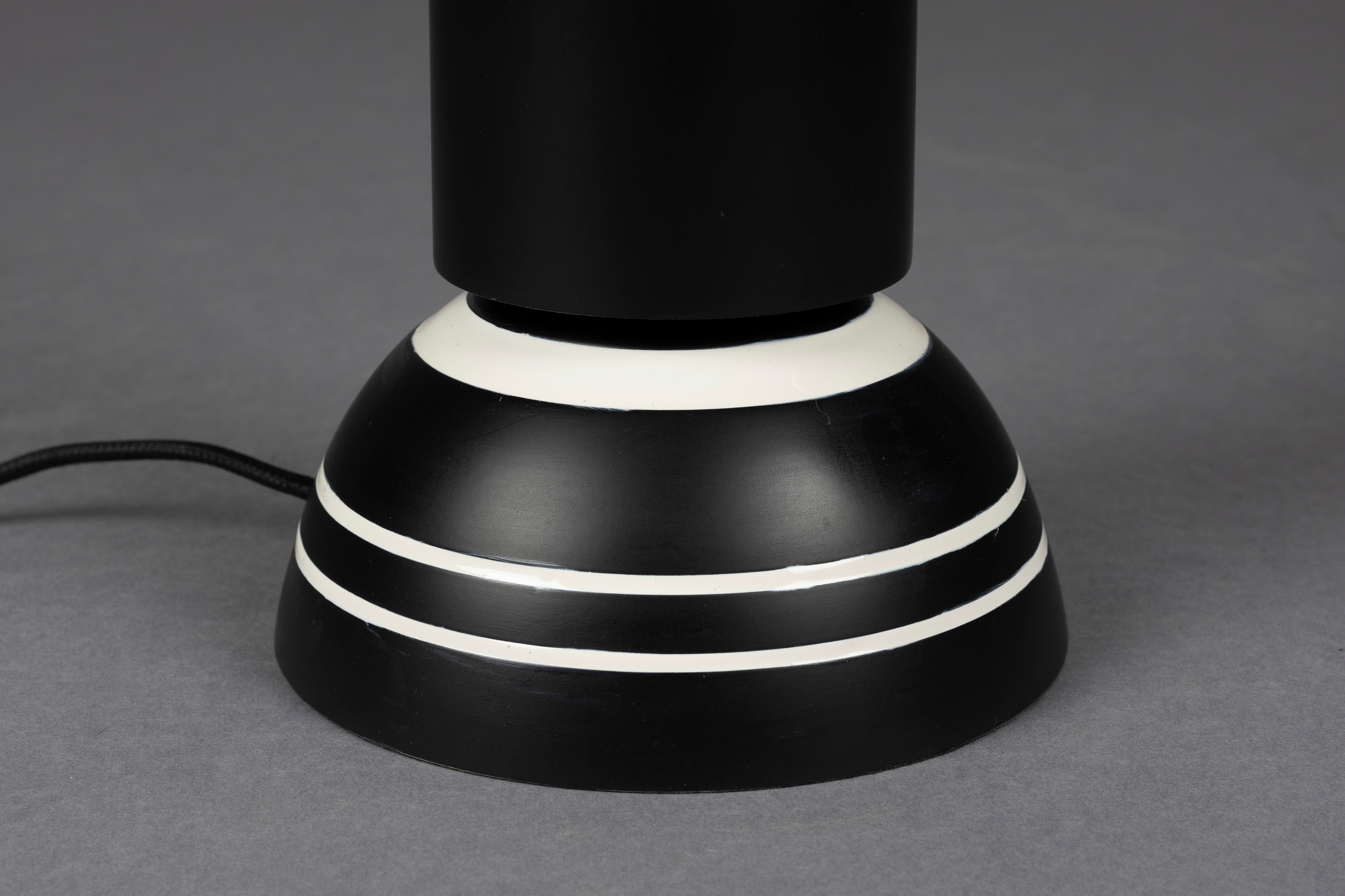 Lampa stołowa VIRGIL czarny z białym wykończeniem