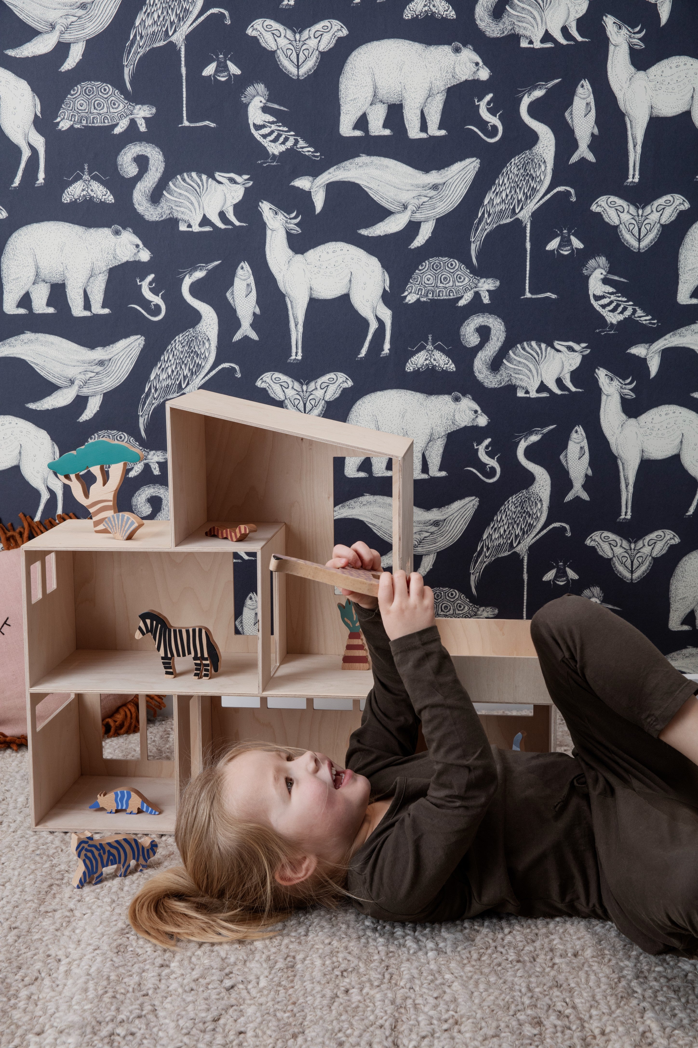 Tapeta KATIE SCOTT - ANIMALS ciemnoniebieski