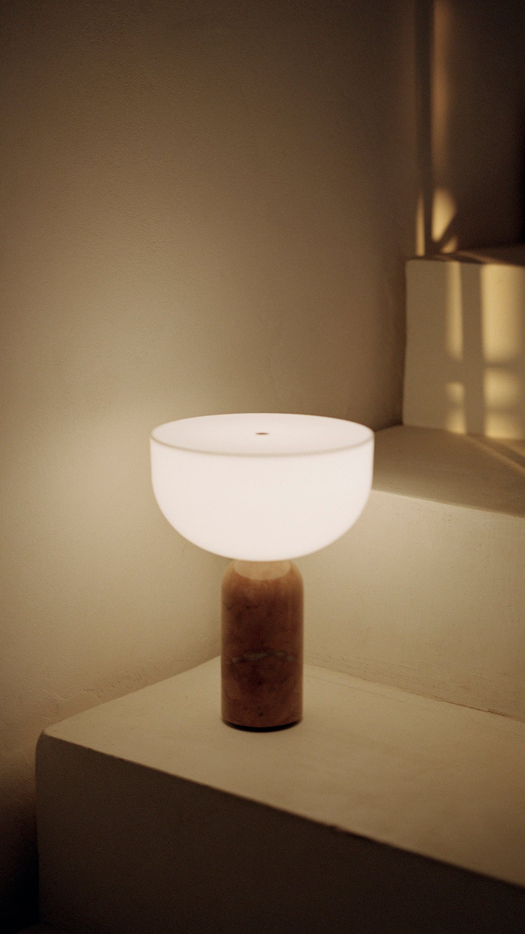 Lampa przenośna KIZU ceglany marmur