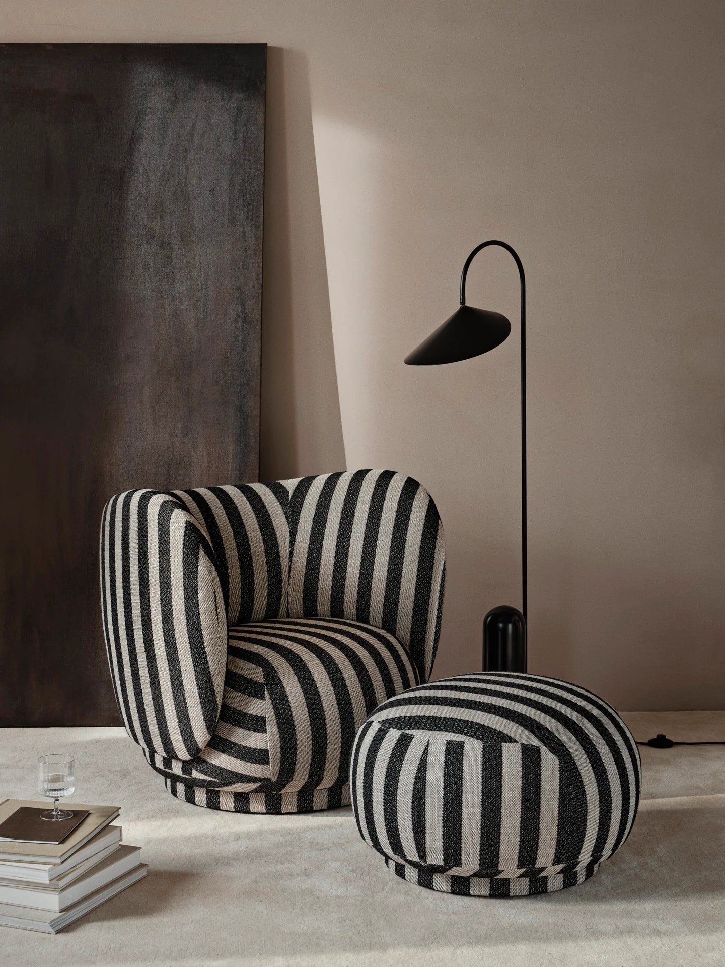 Fotel obrotowy RICO LOUNGE Grain karmelowy