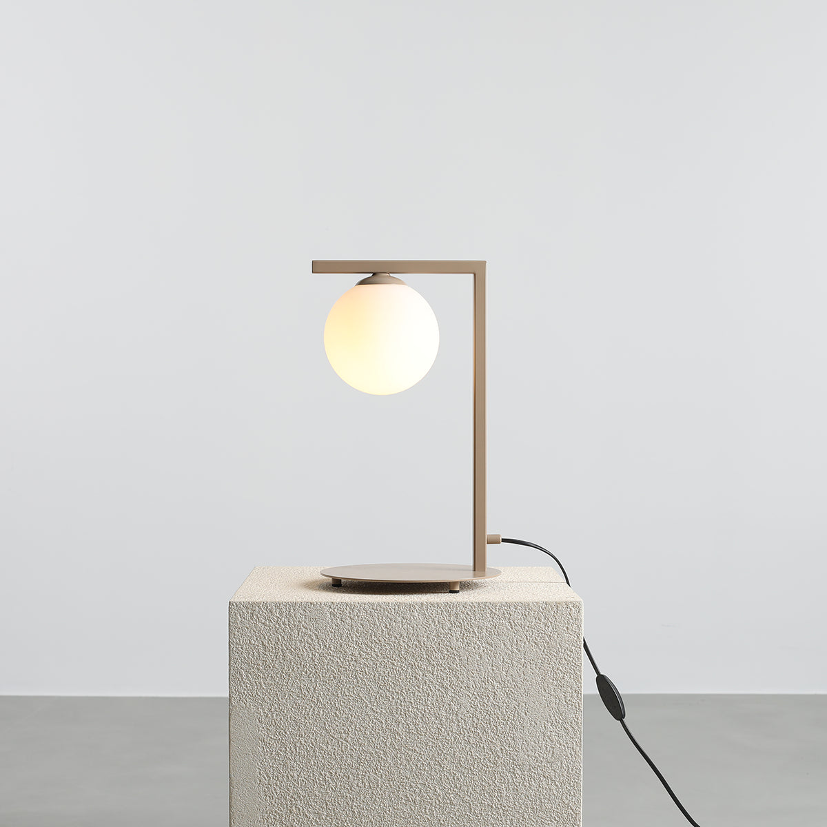 Lampa stołowa ZAC beżowy