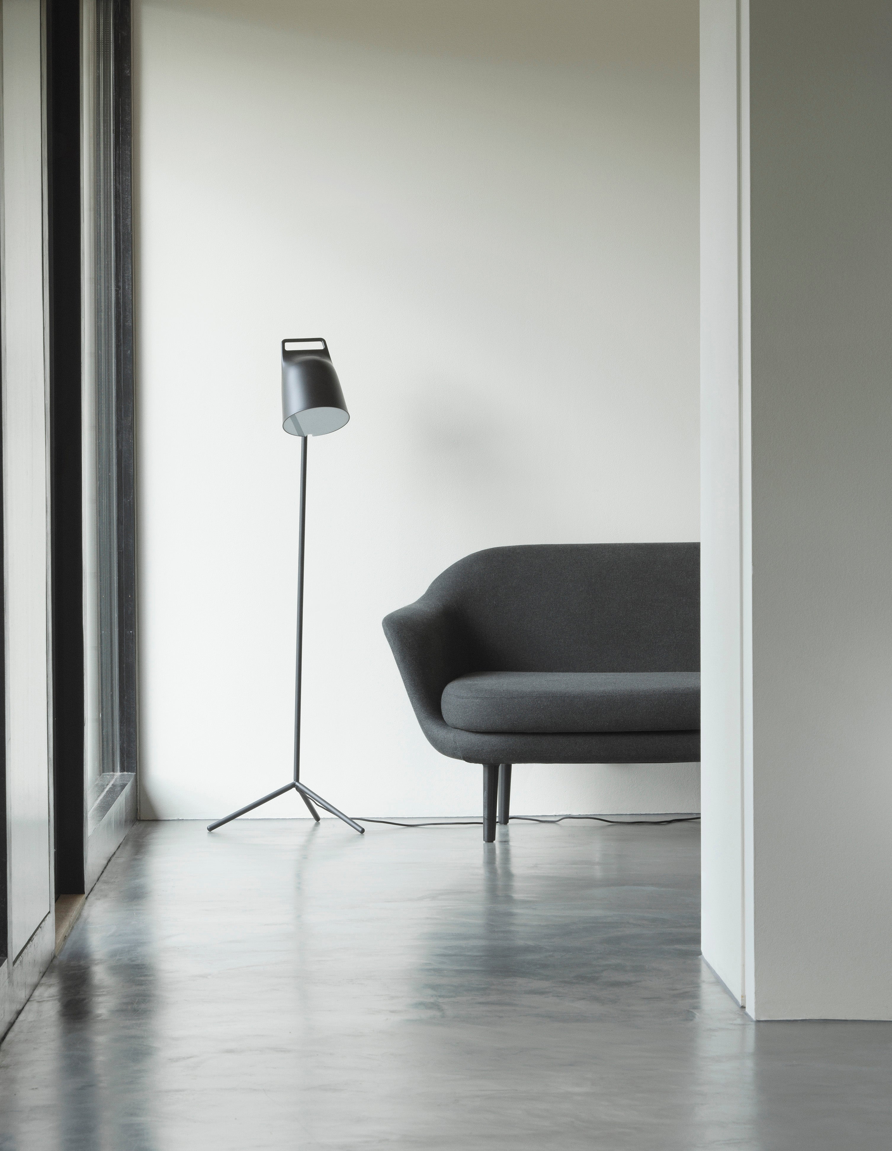 Lampa podłogowa do czytania STAGE czarny