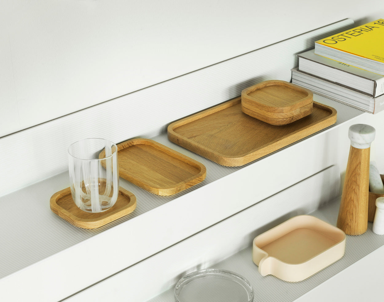 Jet white shelf