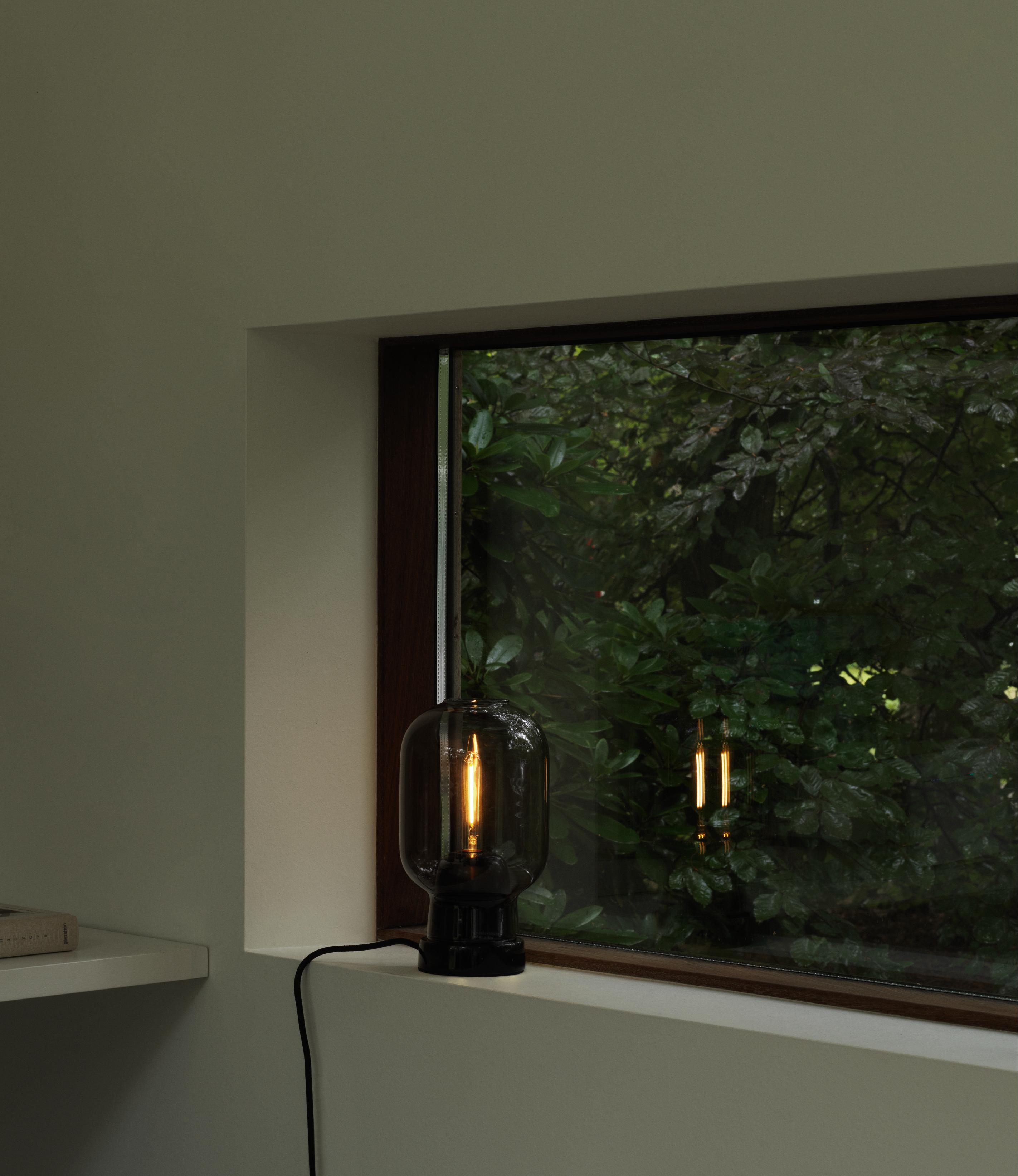 Lampa stołowa AMP szkło dymione z czarnym marmurem