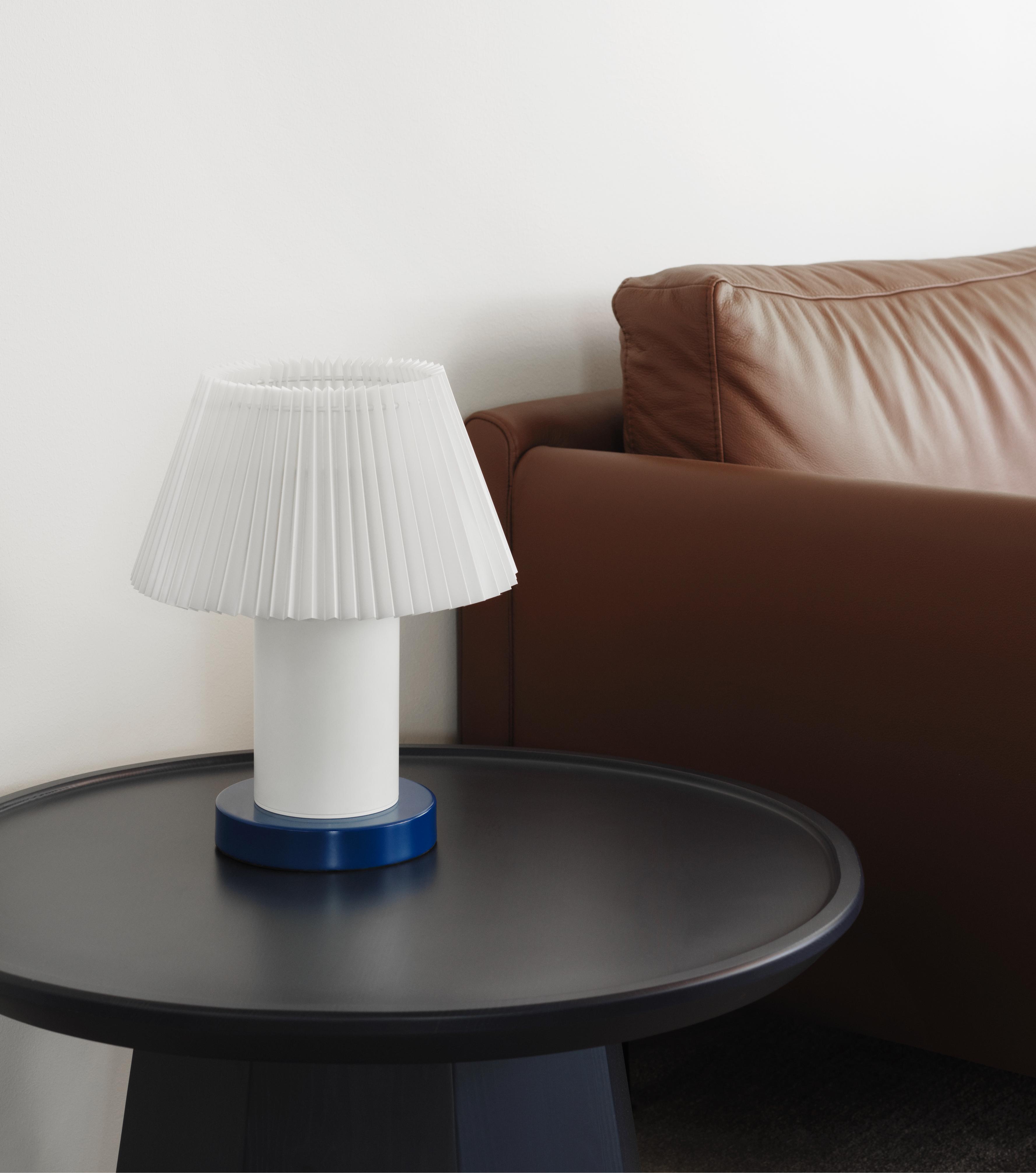 Lampa stołowa CELLU biały z niebieską podstawą