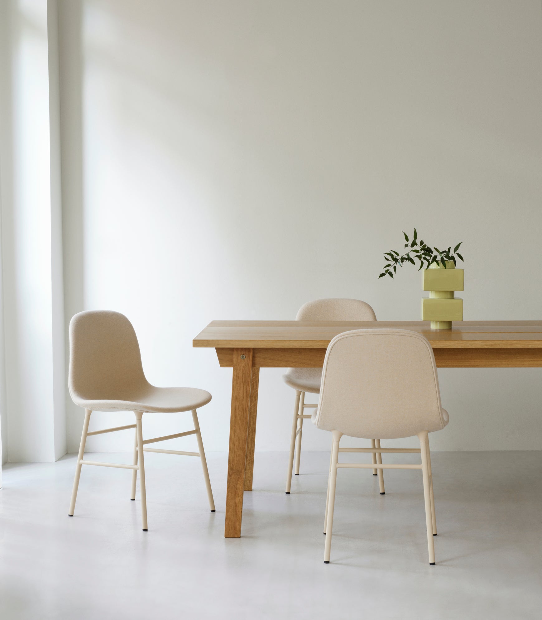 Slice Vol.2 bar table oak veneer