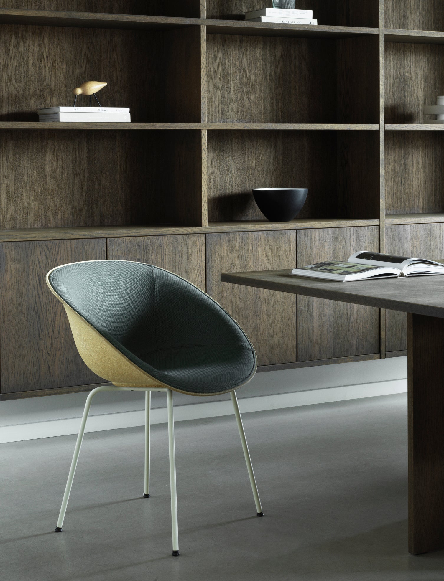Upholstered chair beige mat with a black base