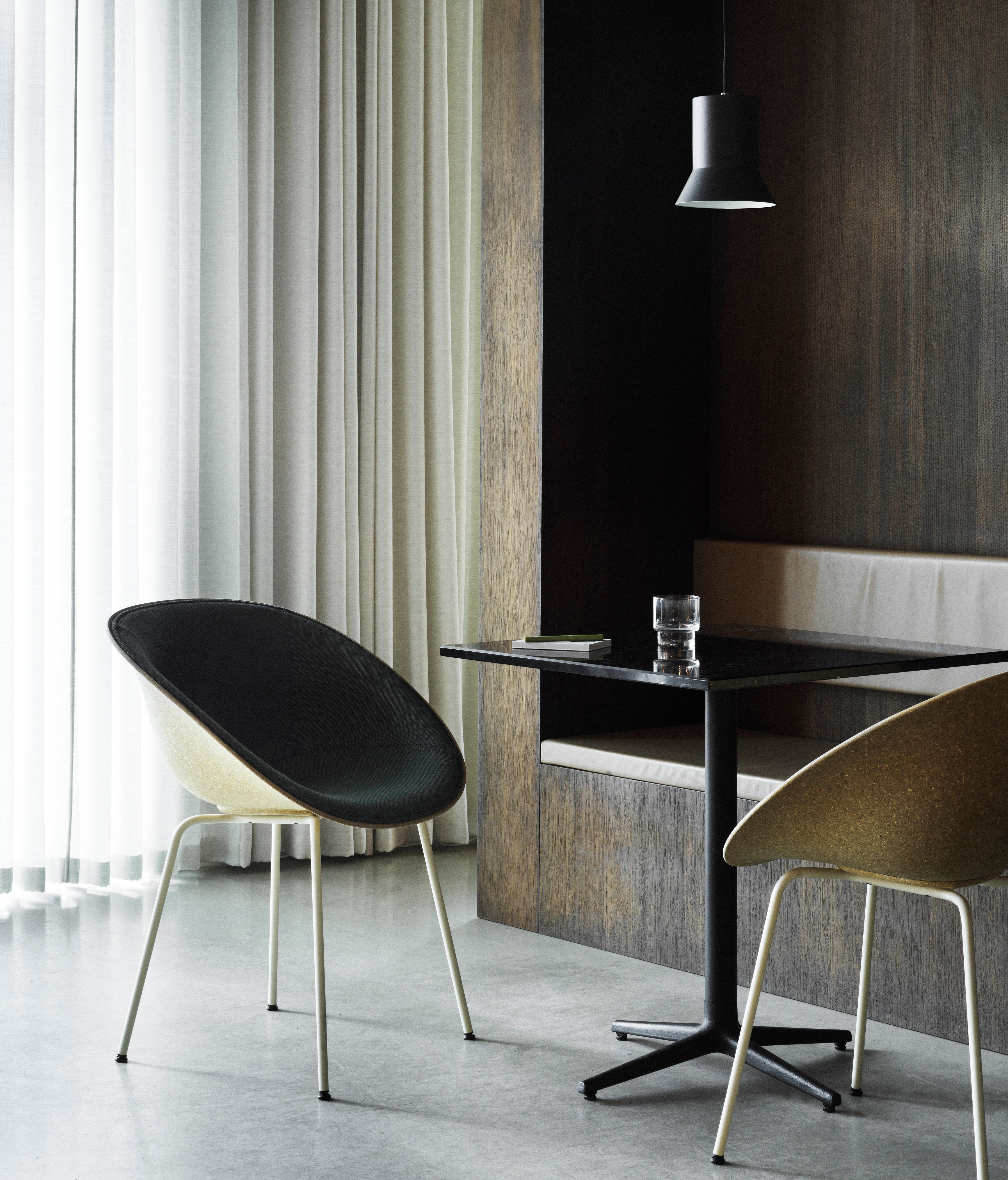 HAT black pendant lamp