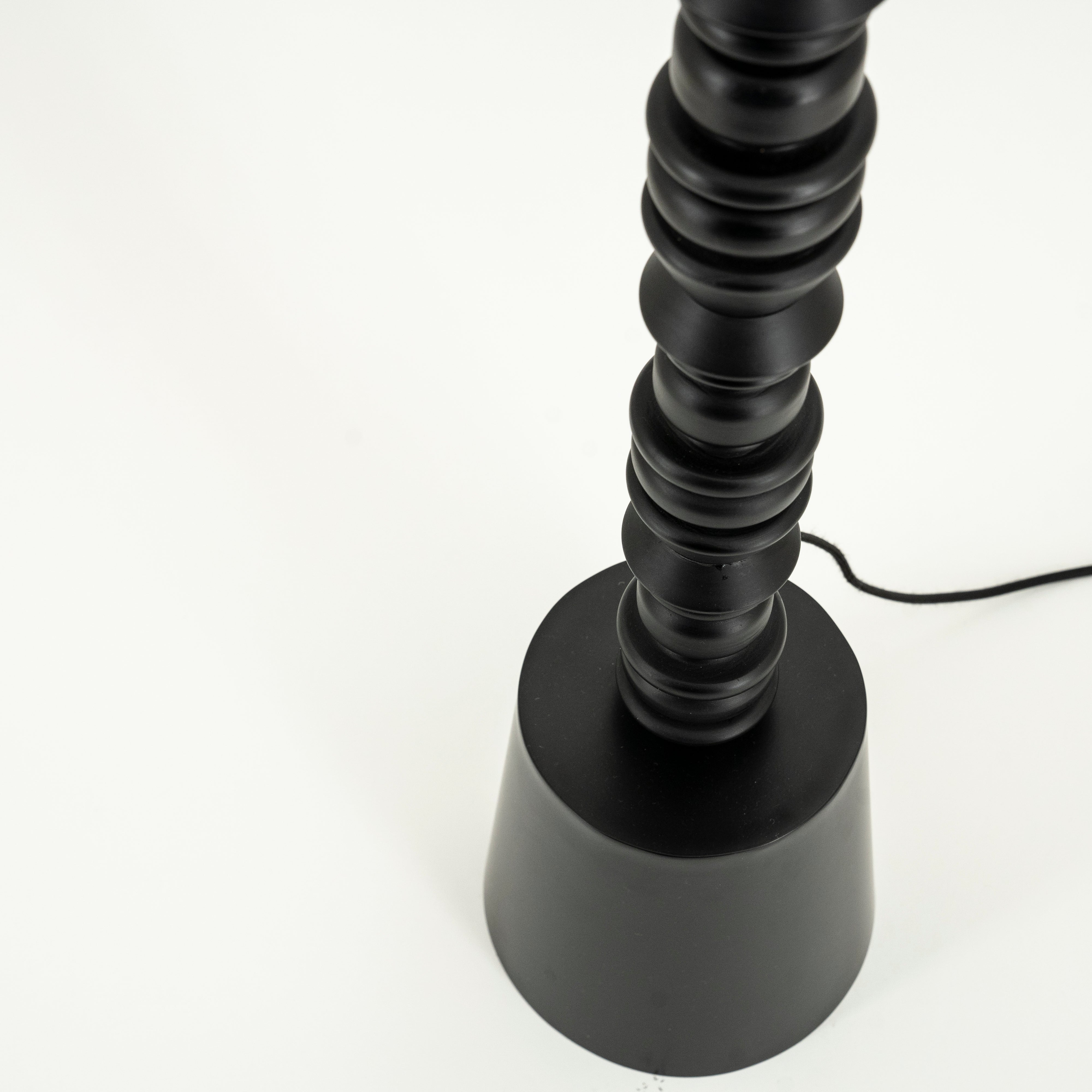 Lampa podłogowa PULSE jasnobeżowy z czarną podstawą