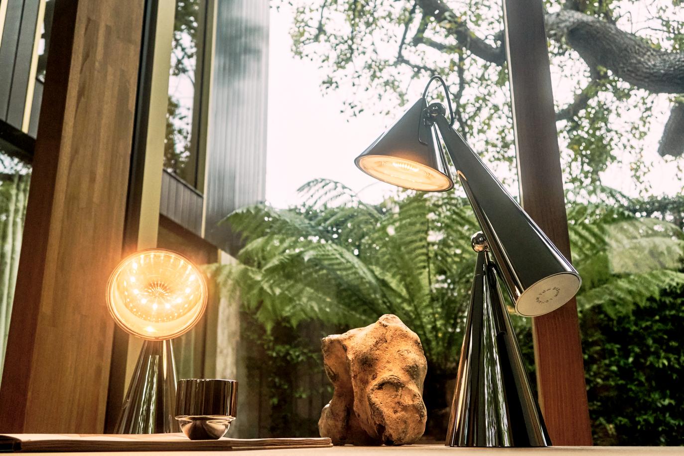 Lampa stołowa POSE złoty