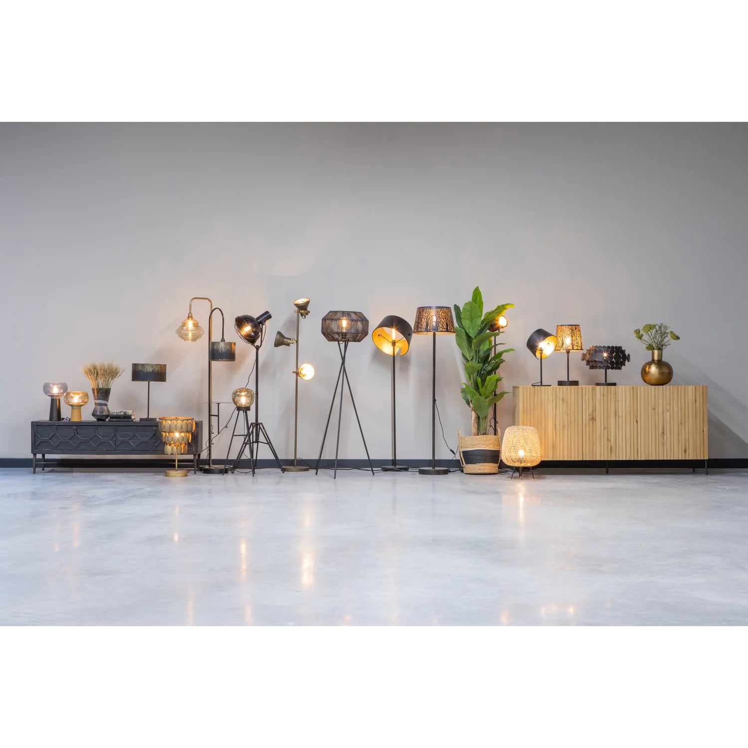 Moondust Tischlampe Antike Messing