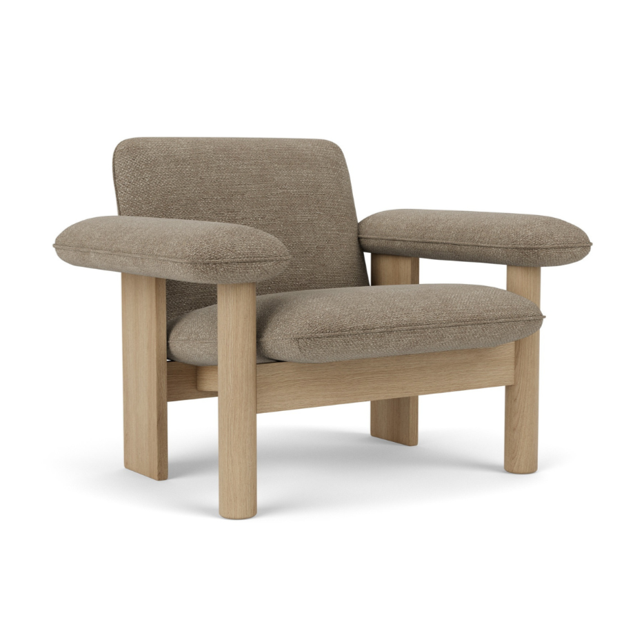 BRASILIA upholstered armchair with oak base