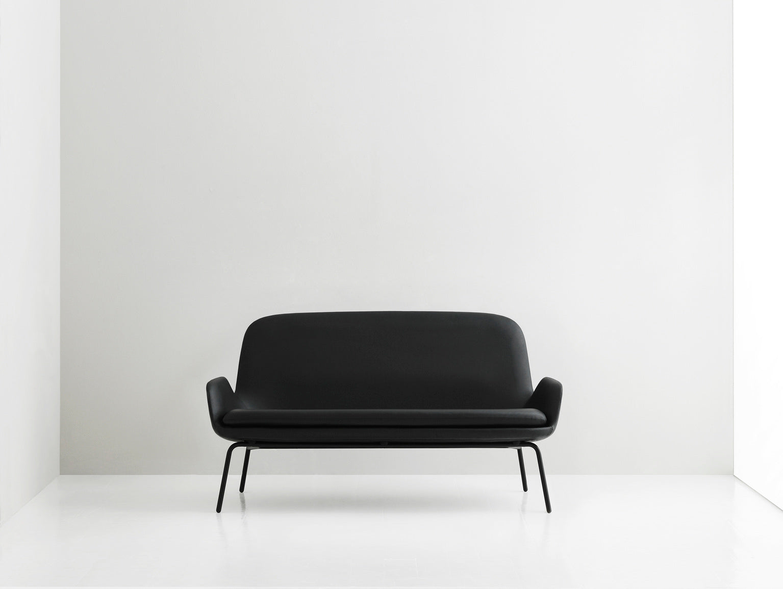 Sofa tapicerowana ERA chromowana podstawa