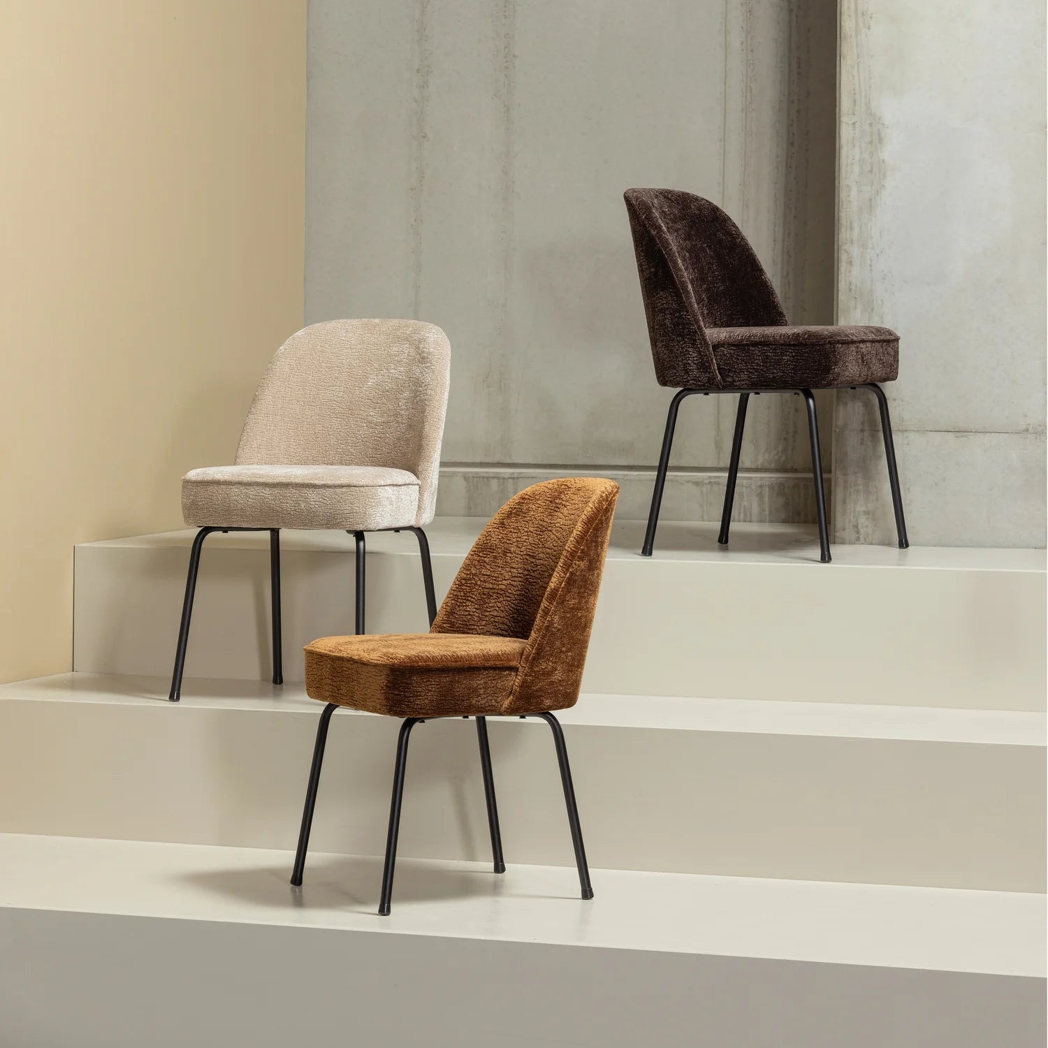 Vogue 3D brown chair from a black base