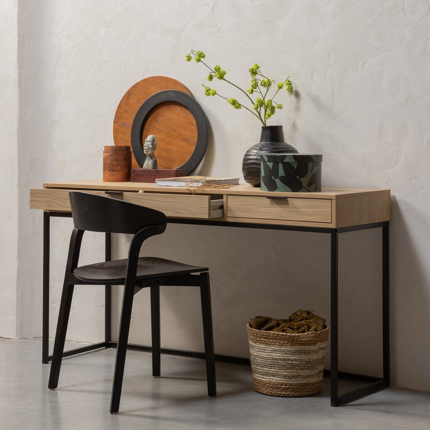 Black Cras chair