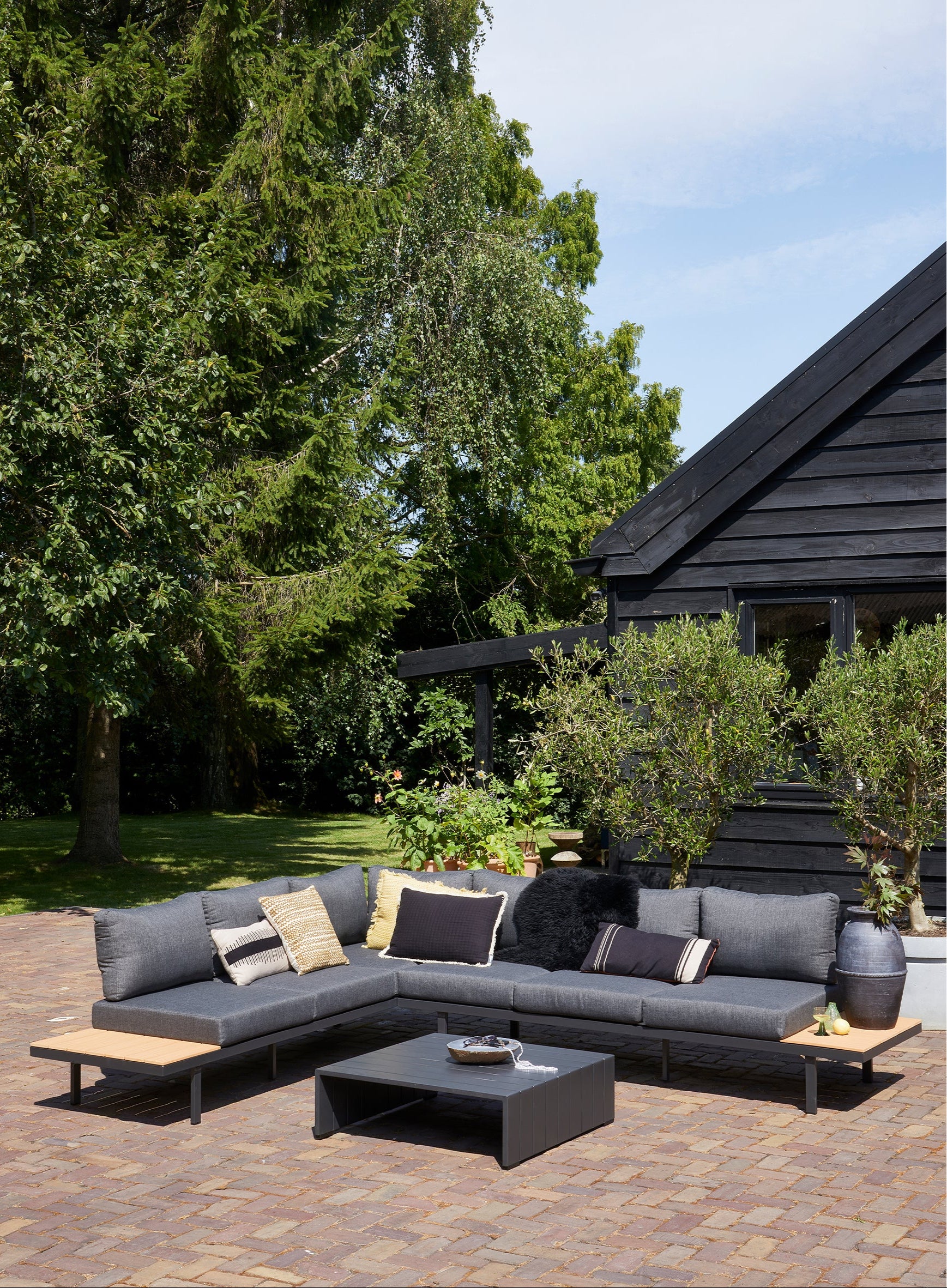 Bari Polywood garden kit