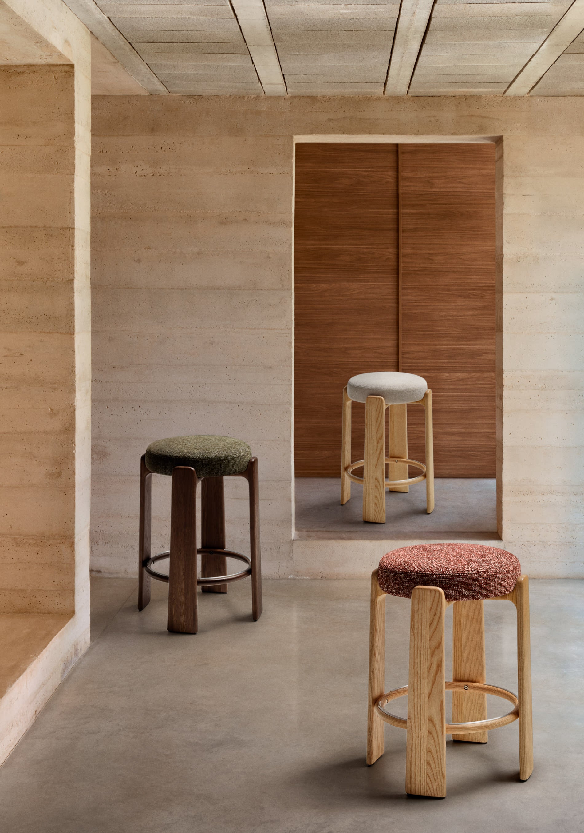 GRANITE bar stool in brown-red chenille with an ash base