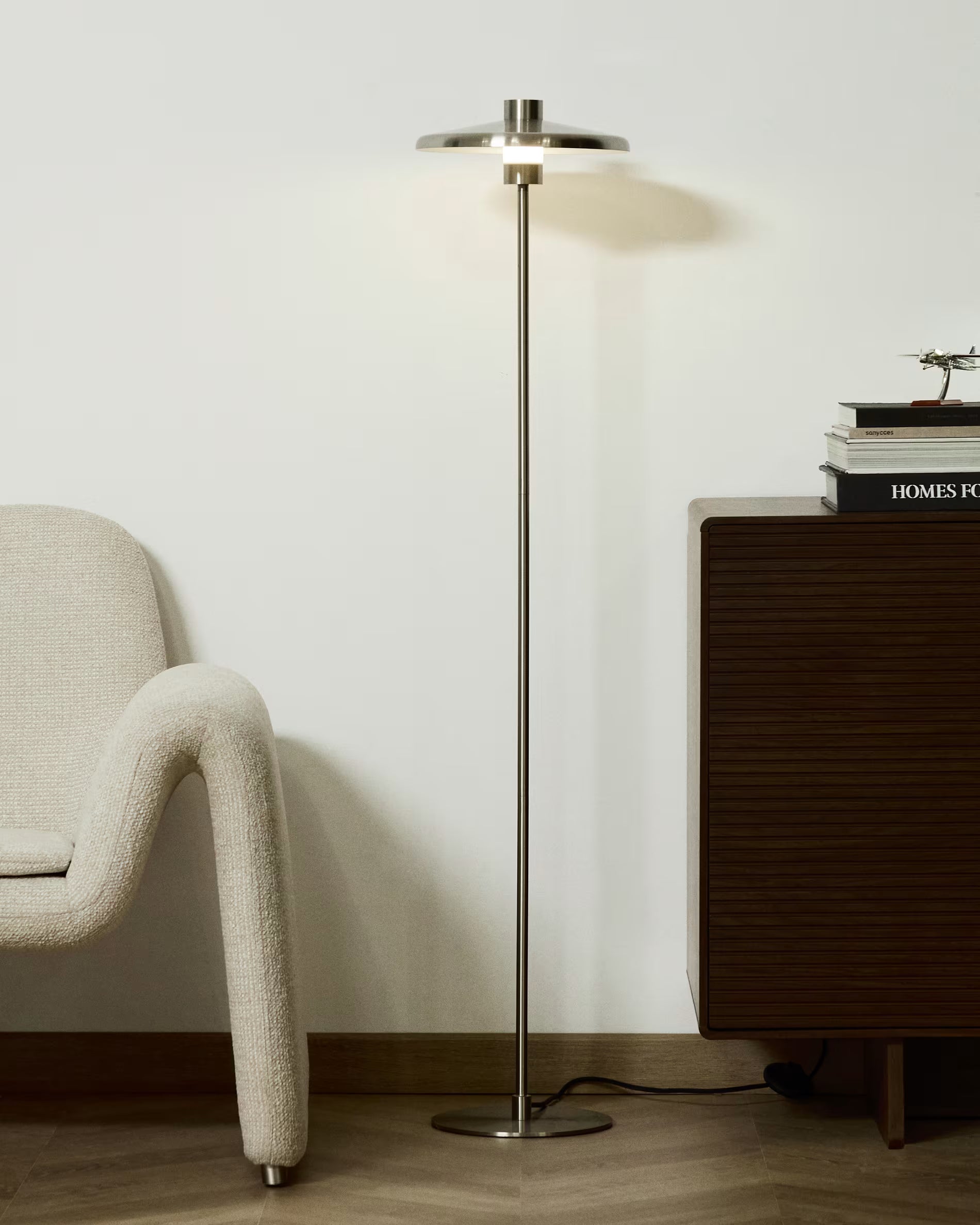 Lampa podłogowa NUVIRA srebrny