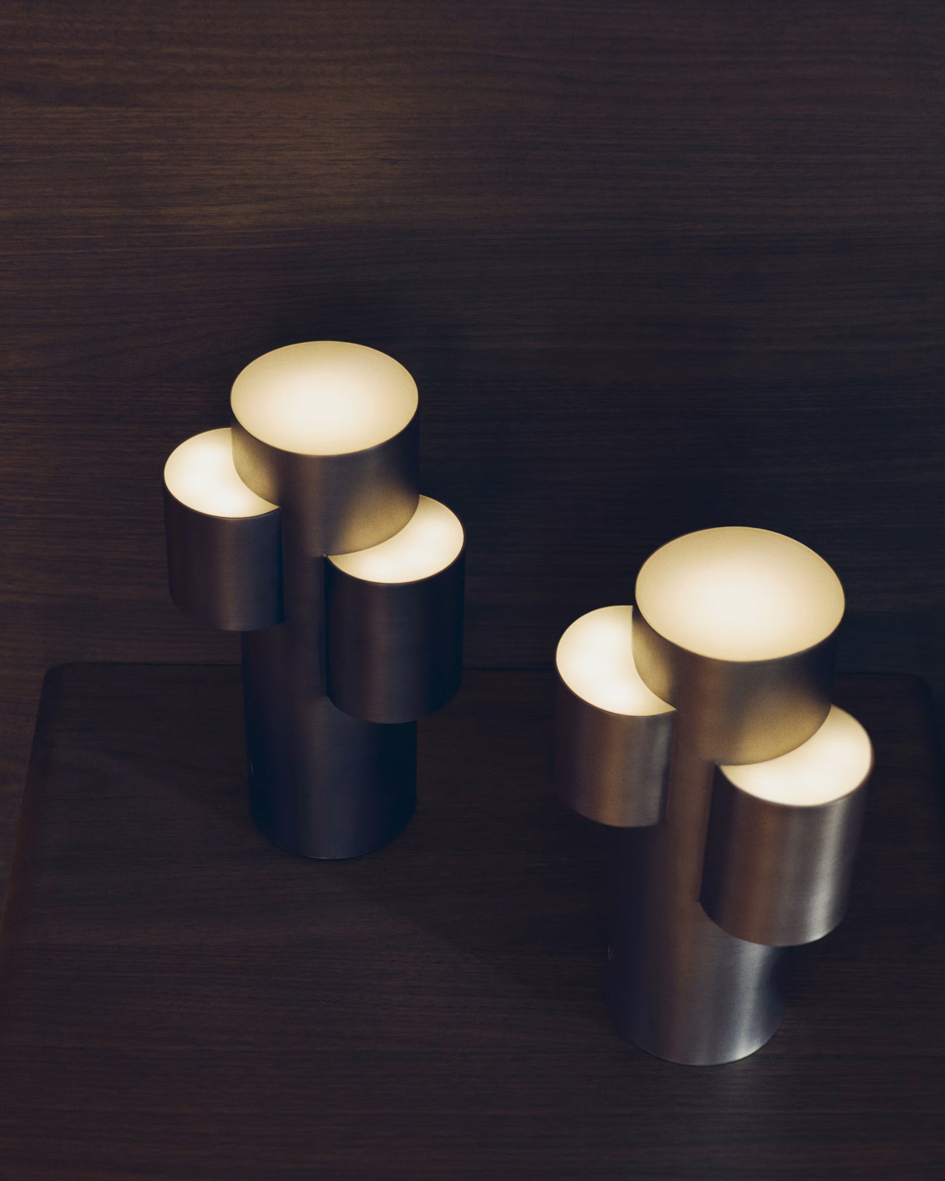 Lampa przenośna ADRINA jasnoszary szczotkowany metal