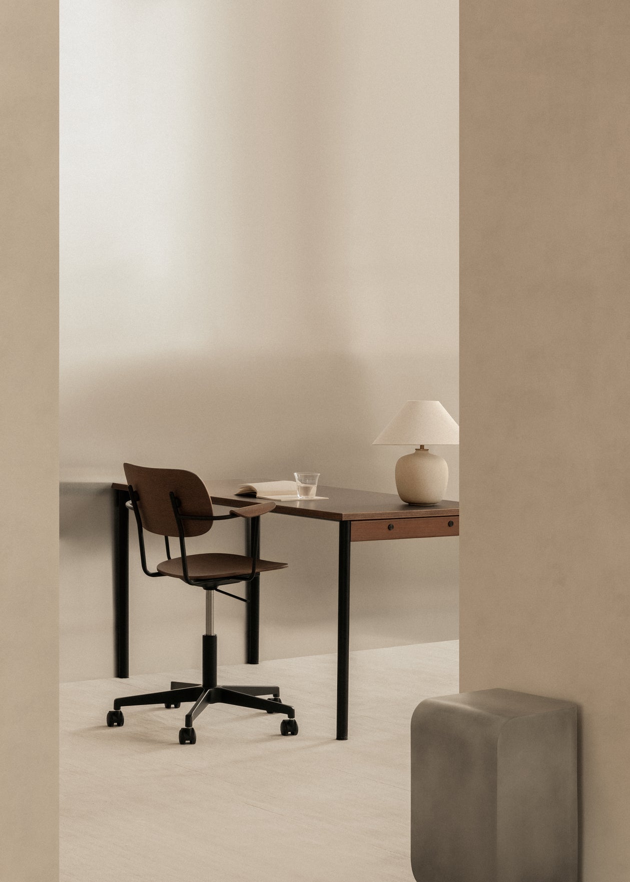 TORSO Table Lamp White Ceramic