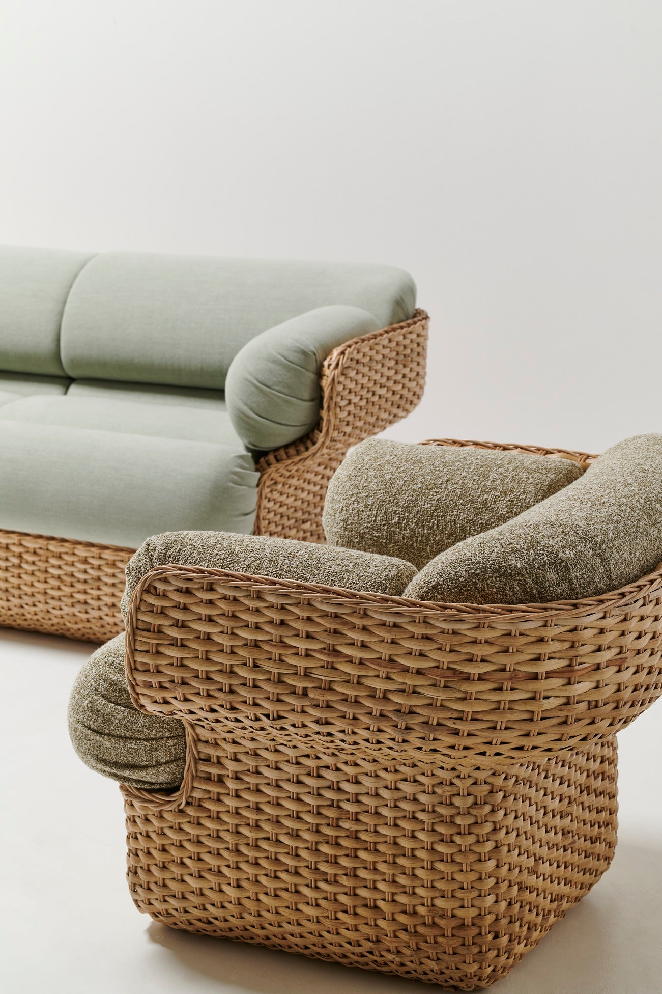 BASKET Sessel grün mit Rattan
