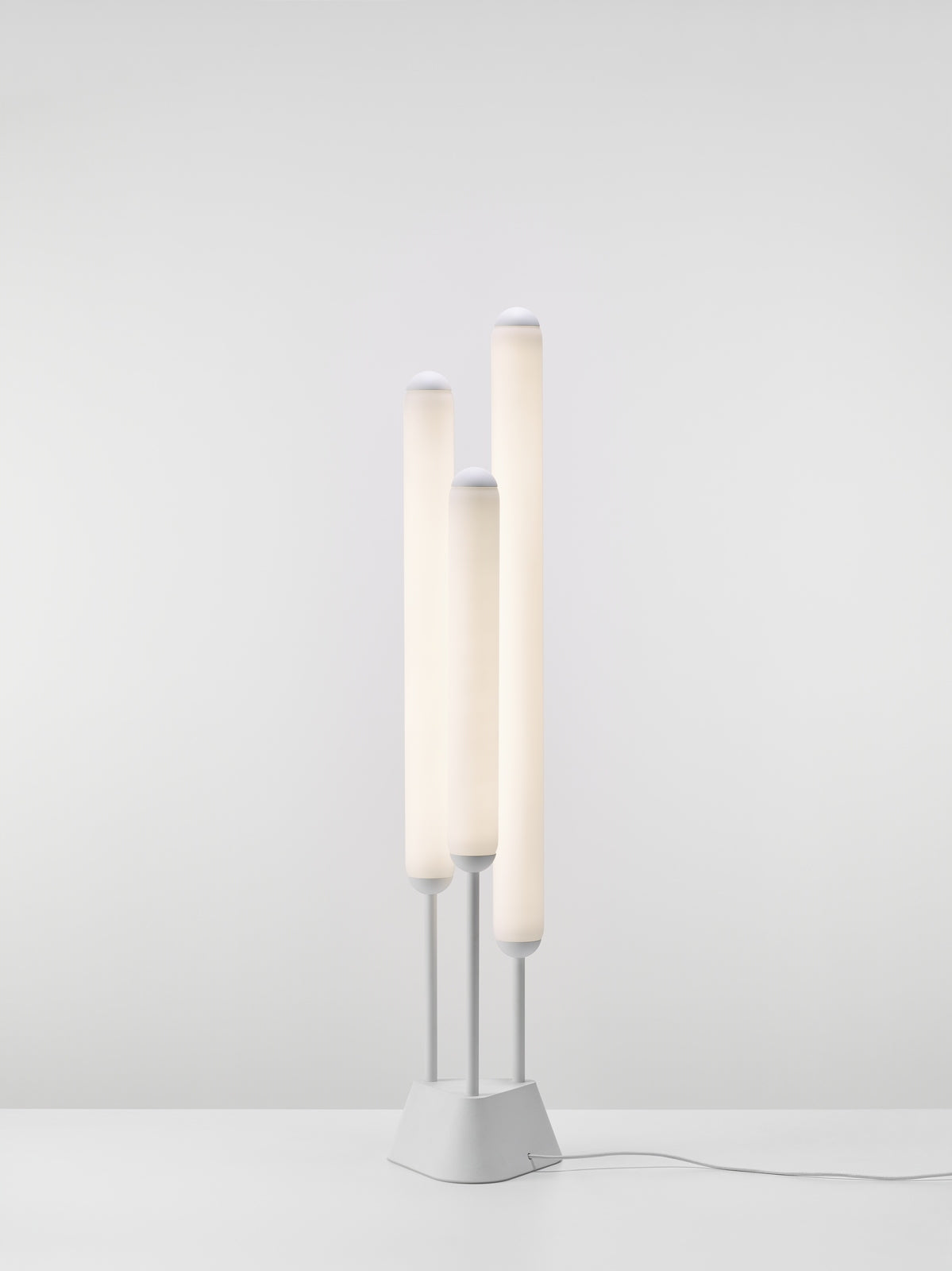 Lampa podłogowa PURO szkło matowe