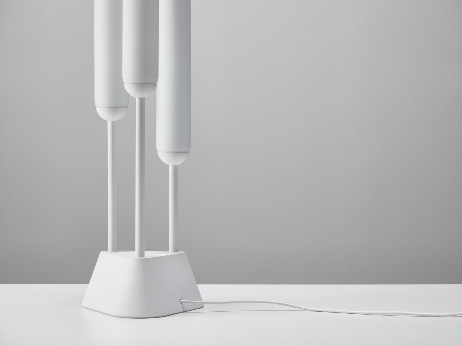 Lampa podłogowa PURO szkło matowe