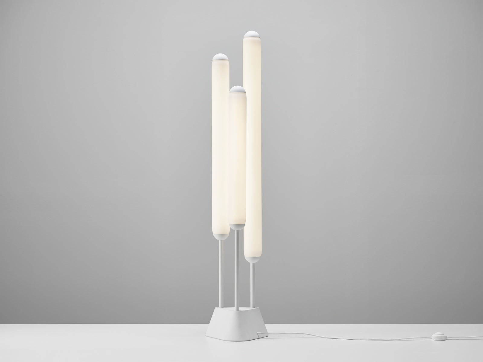 Lampa podłogowa PURO szkło matowe