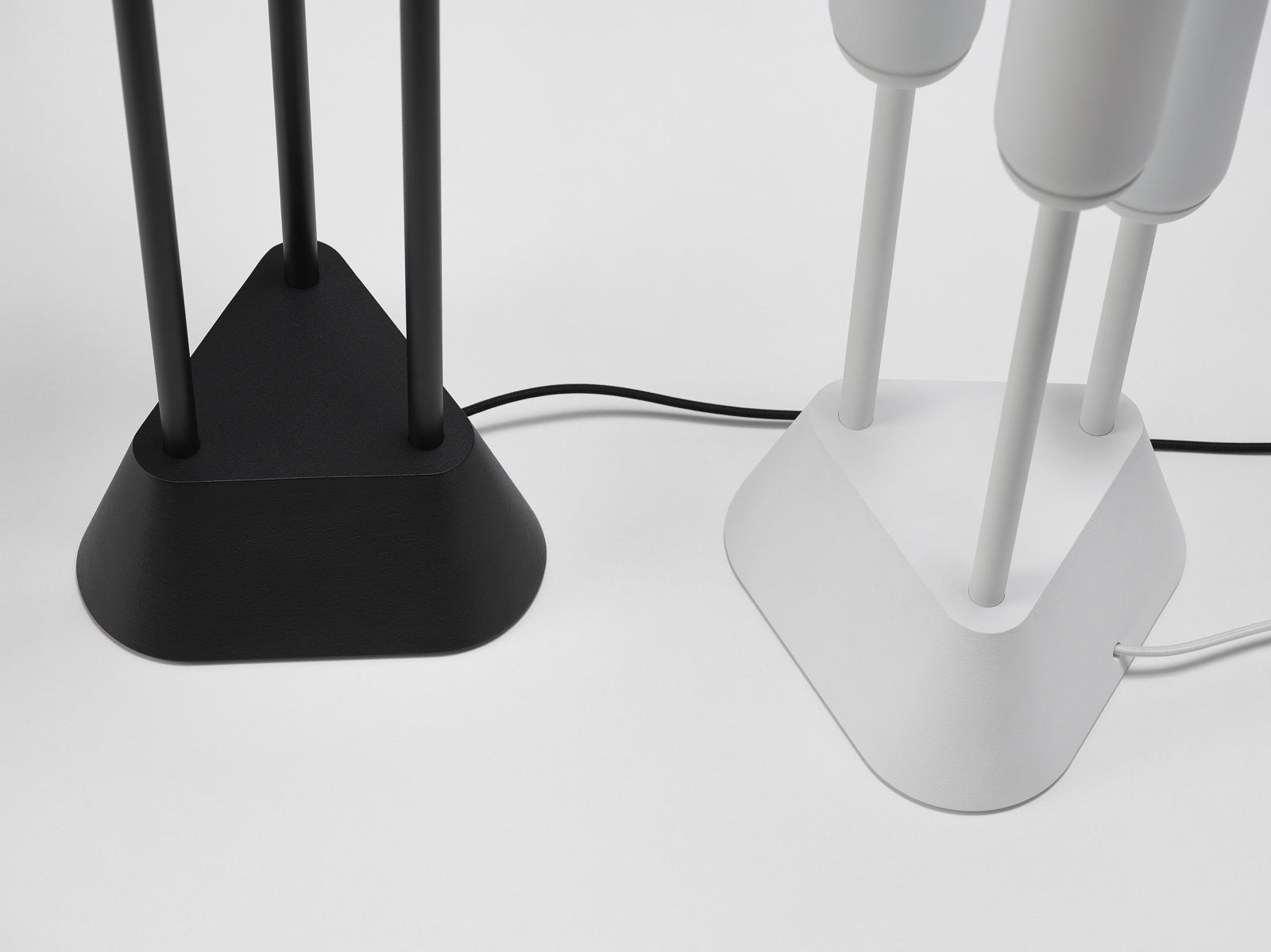 Lampa podłogowa PURO szkło matowe
