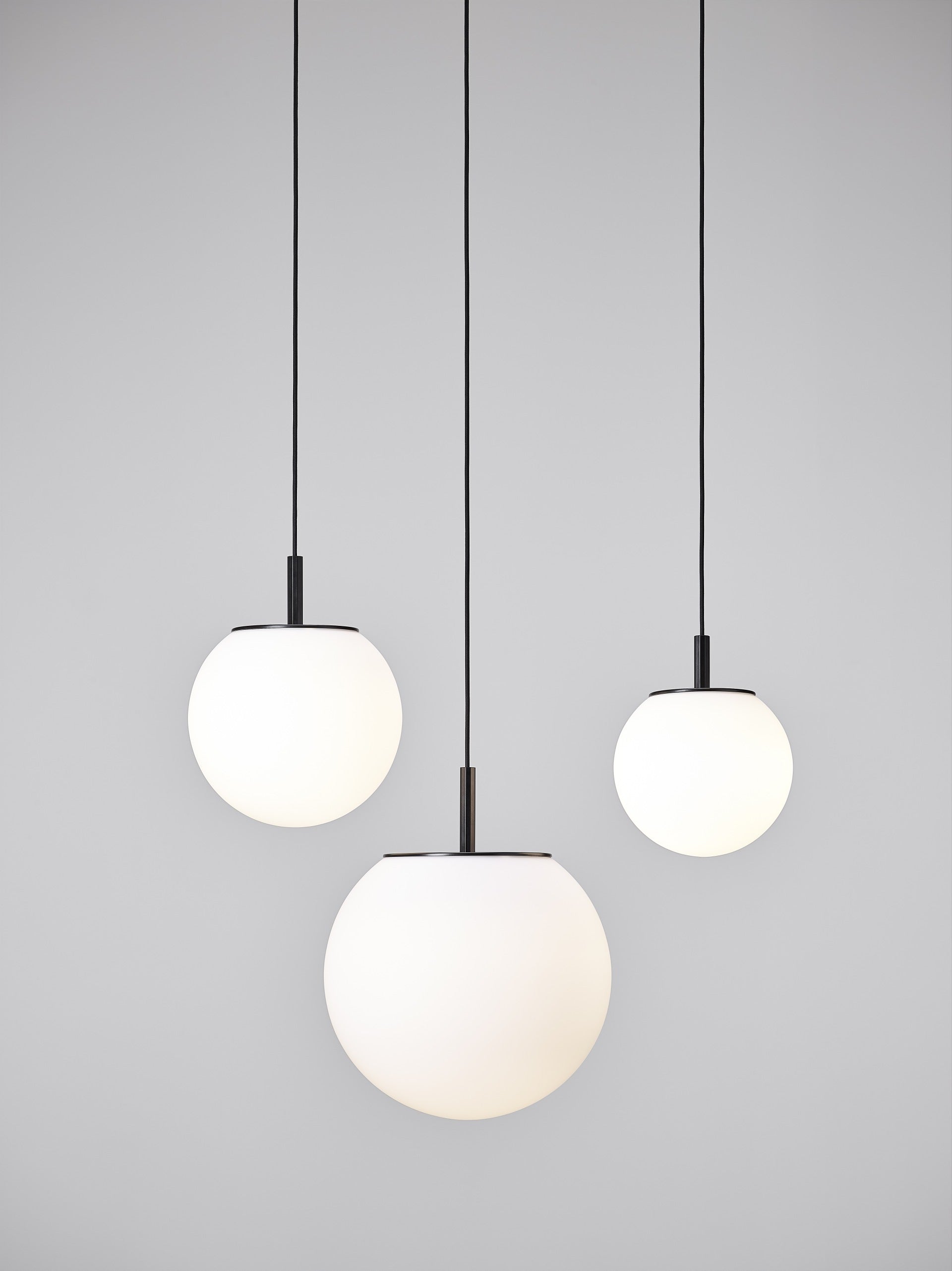 Hanging lamp sphere matte glass