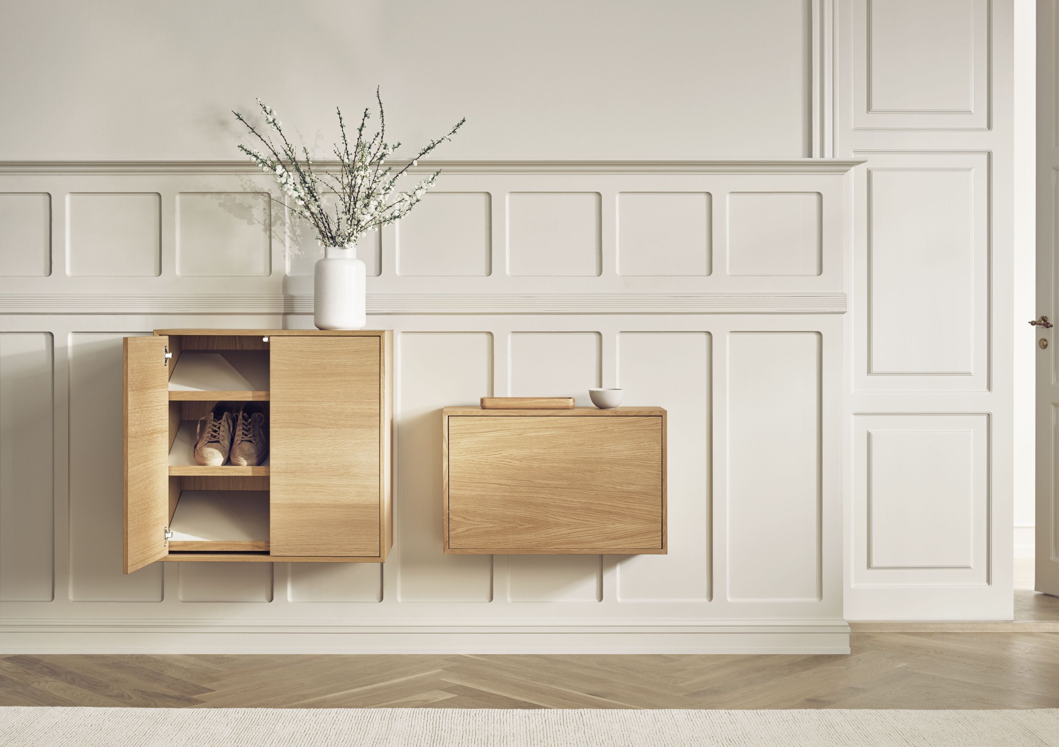 Case Schuhschrank Eichenfurnier
