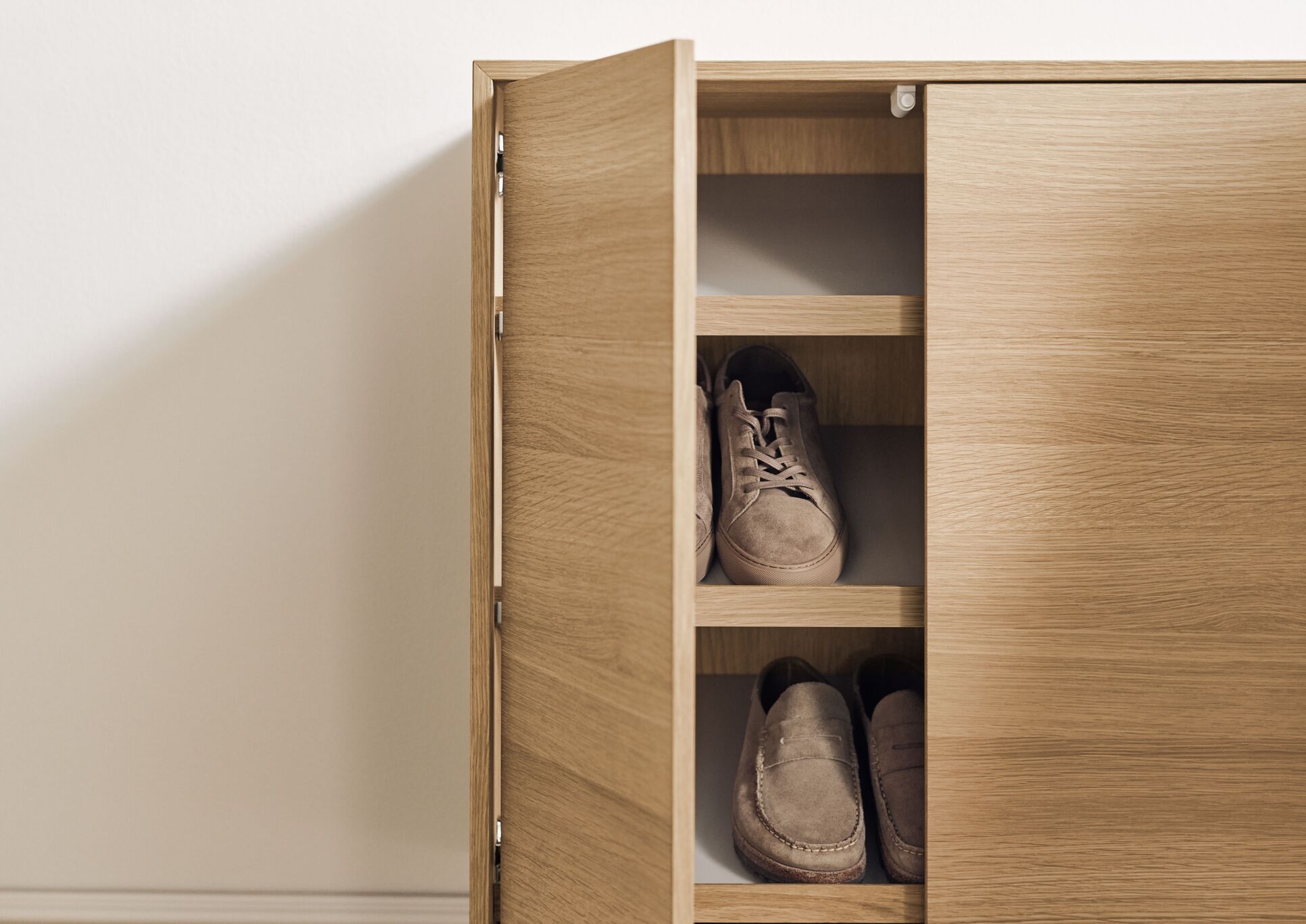 Półka na buty CASE bielony fornir dębowy