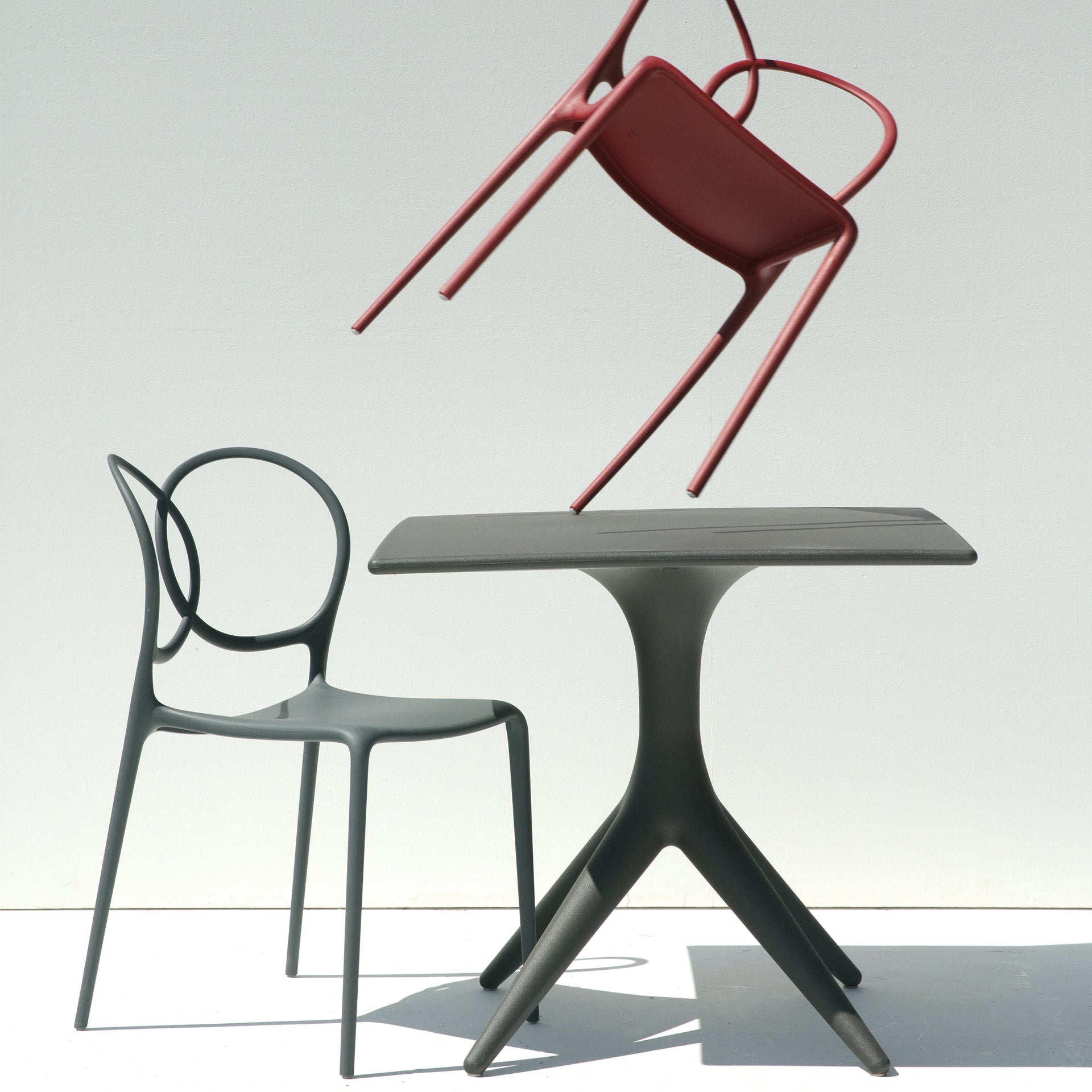 Sissi chair dark gray