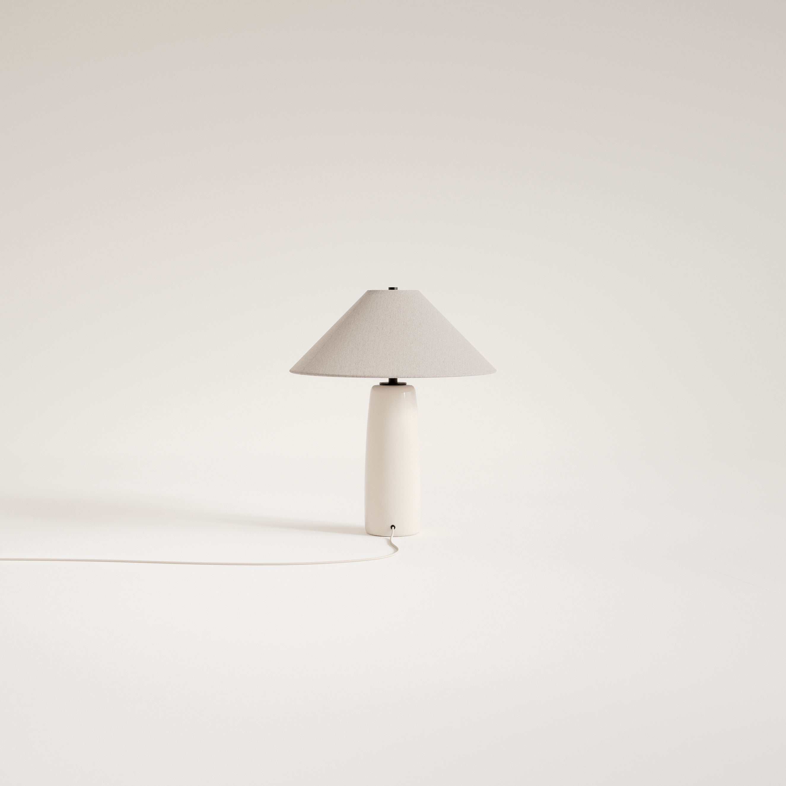 Lampa stołowa BATON beżowy