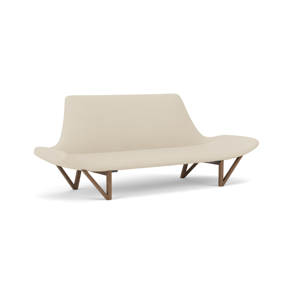 Sofa PAGODE kremowy z orzechową podstawą