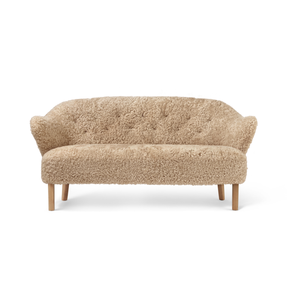 Sofa INGEBORG beżowa skóra owcza z dębową podstawą