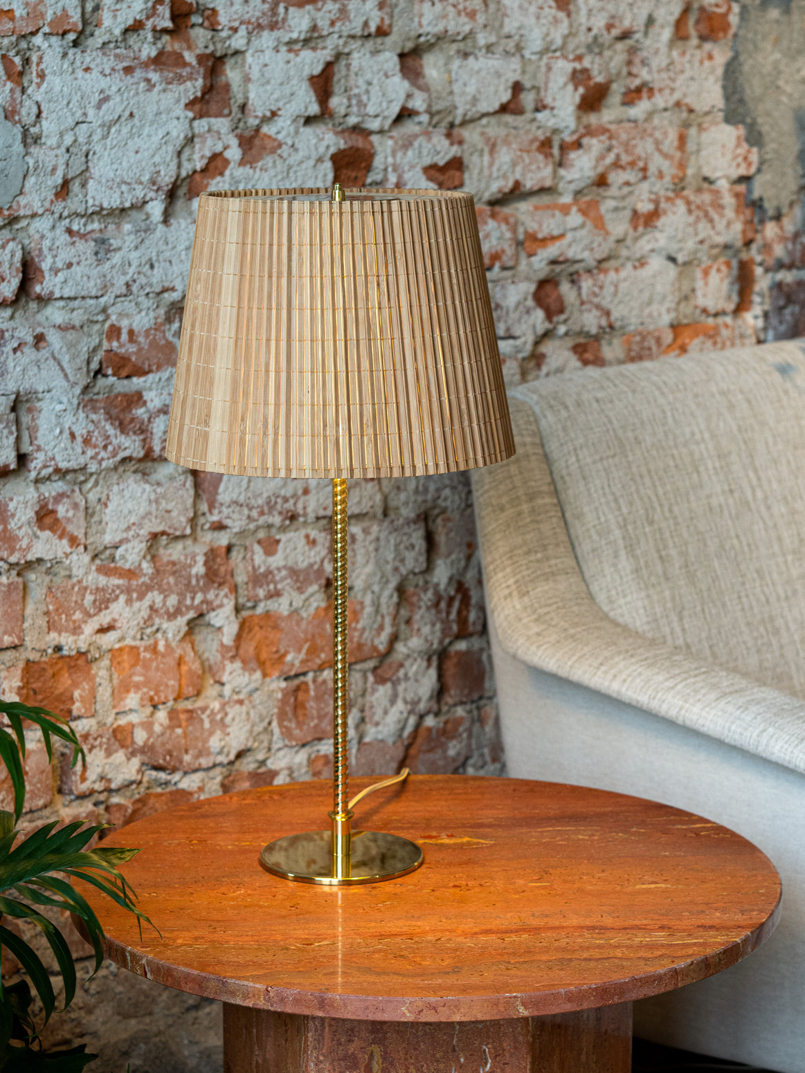 Table lamp 9205 beige shade with gold base