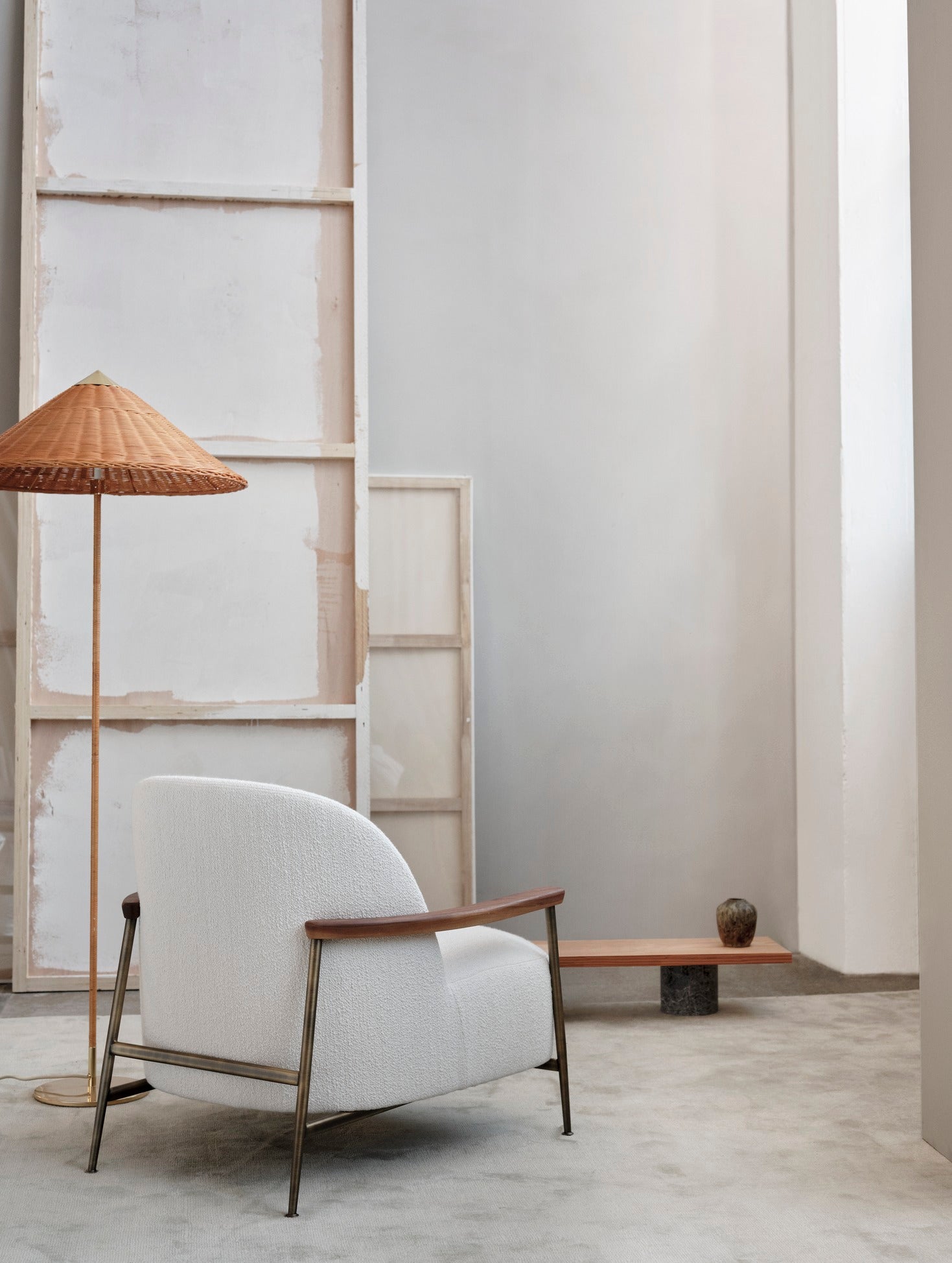 SEJOUR upholstered armchair with black base