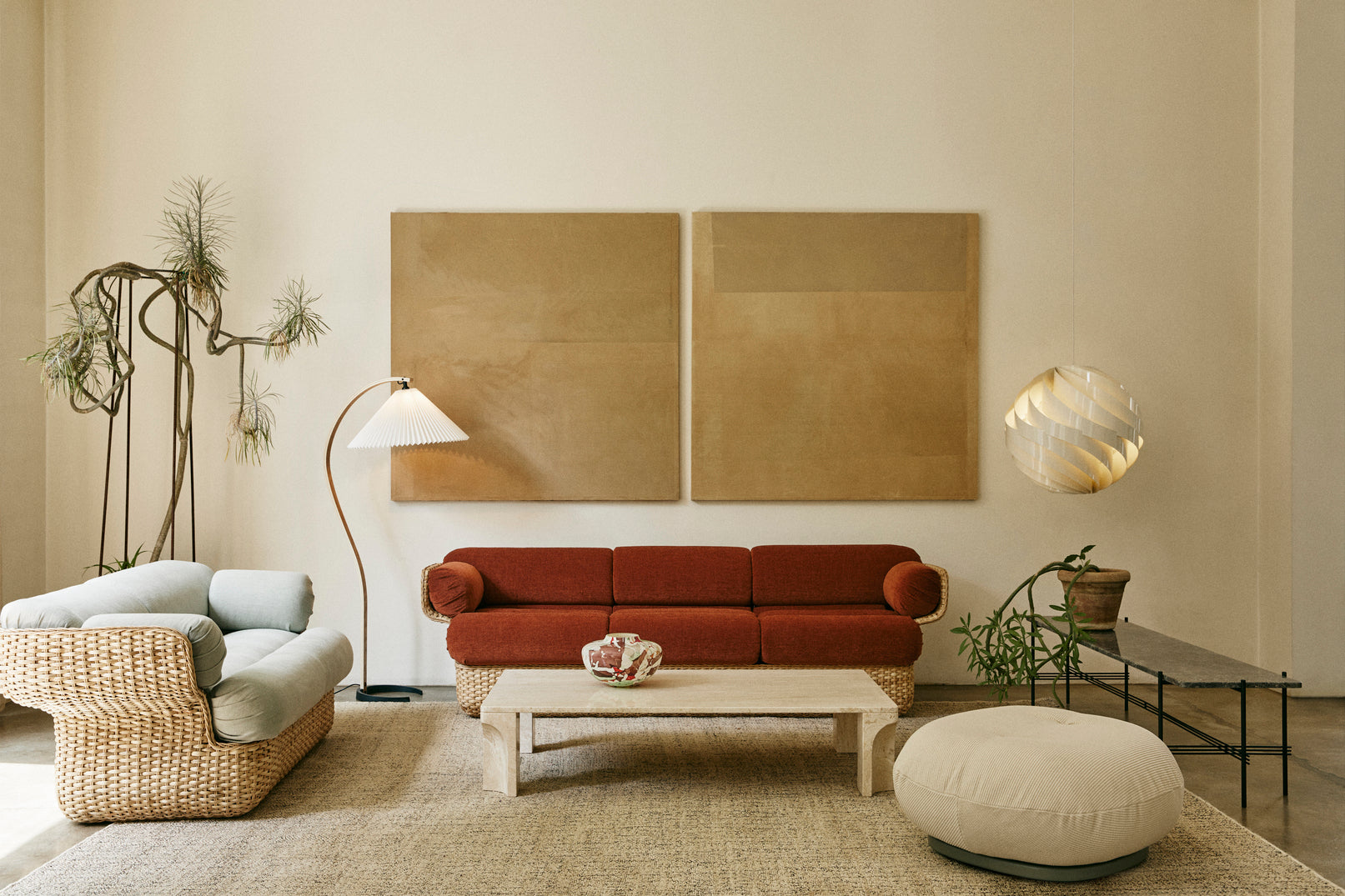 BASKET Sessel Burgunderrot mit Rattan