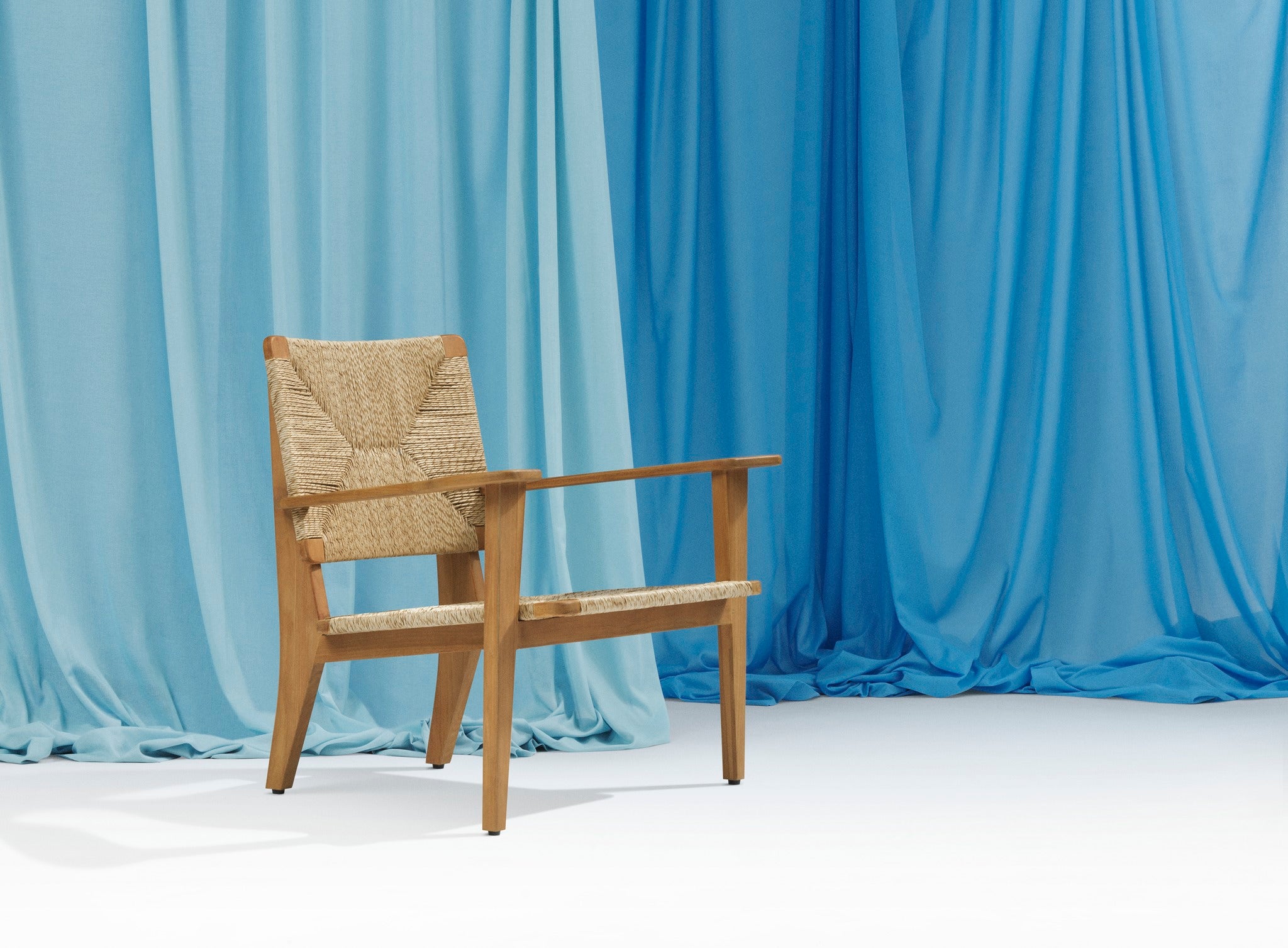 F-CHAIR garden armchair made of teak wood