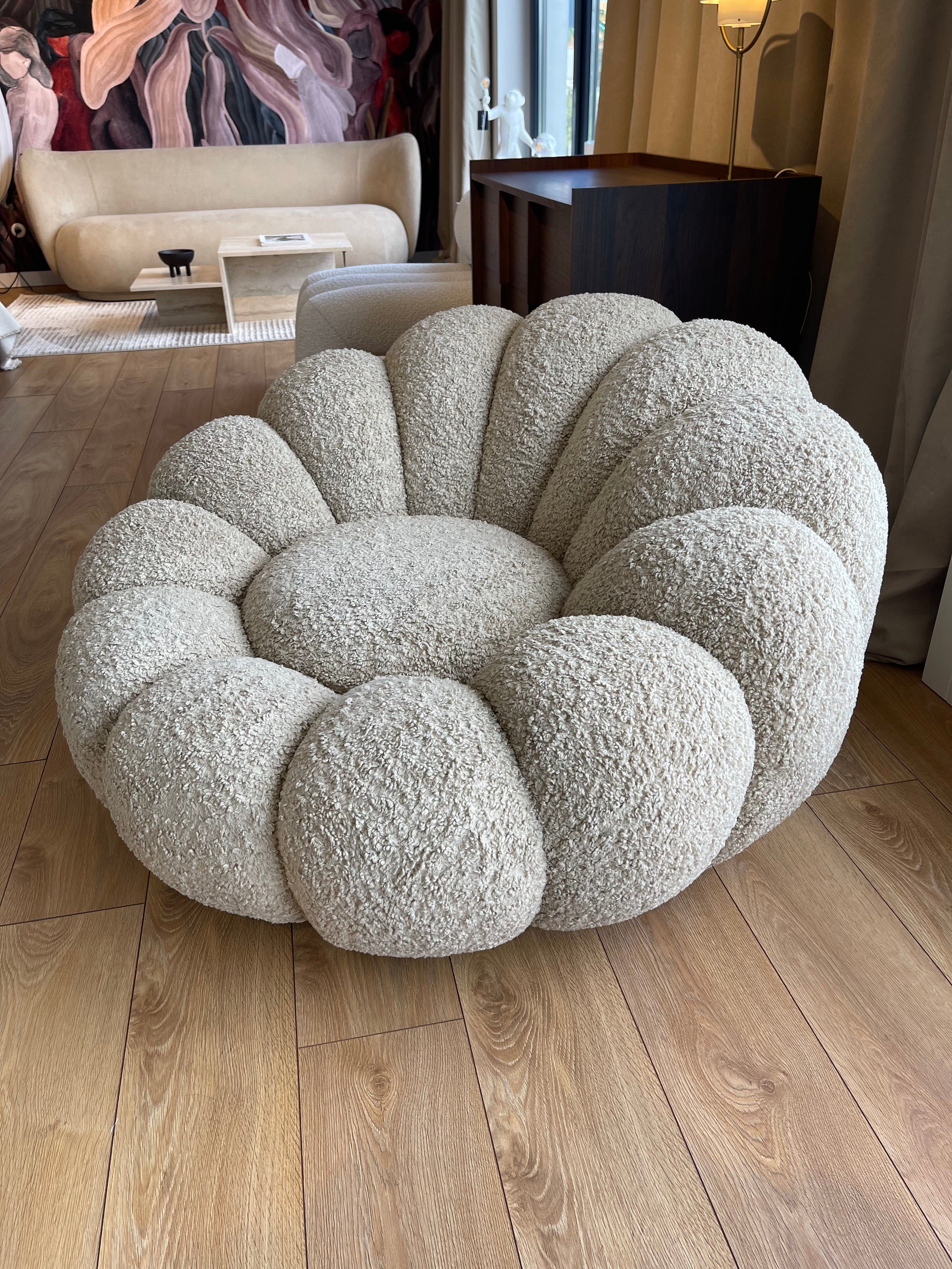 MELLO sand swivel armchair - display model