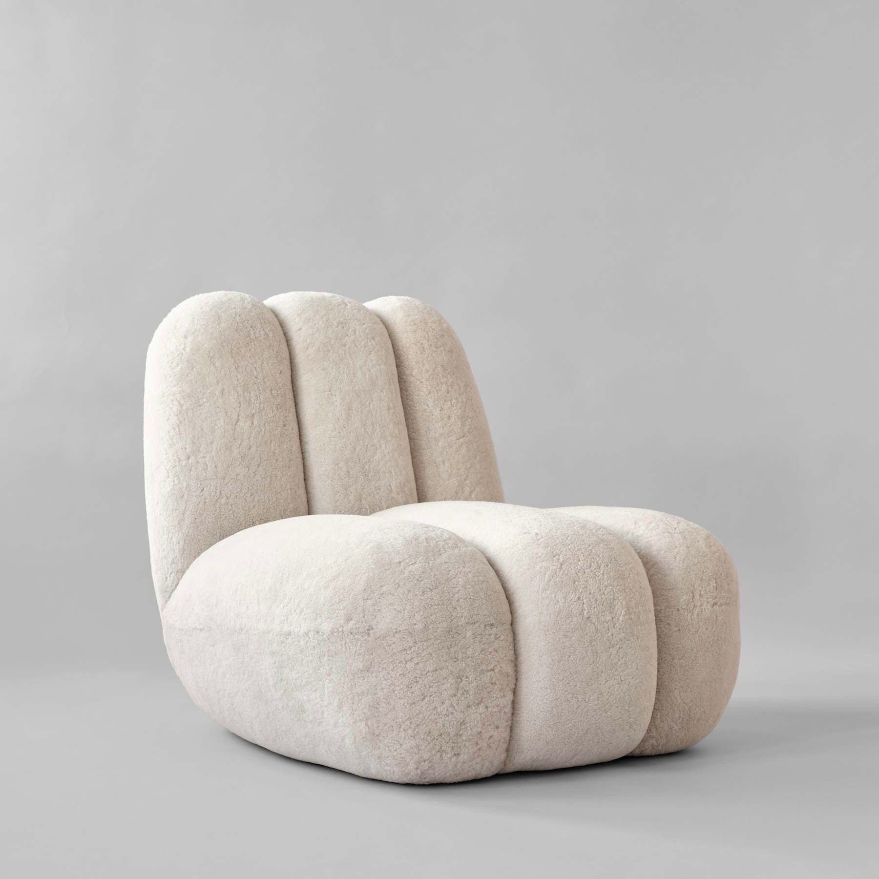 Fotel w tkaninie Sheepskin TOE kremowy
