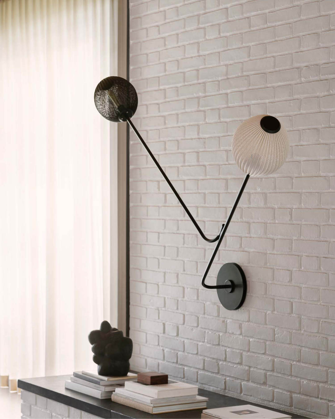 SATELLITE wall lamp black