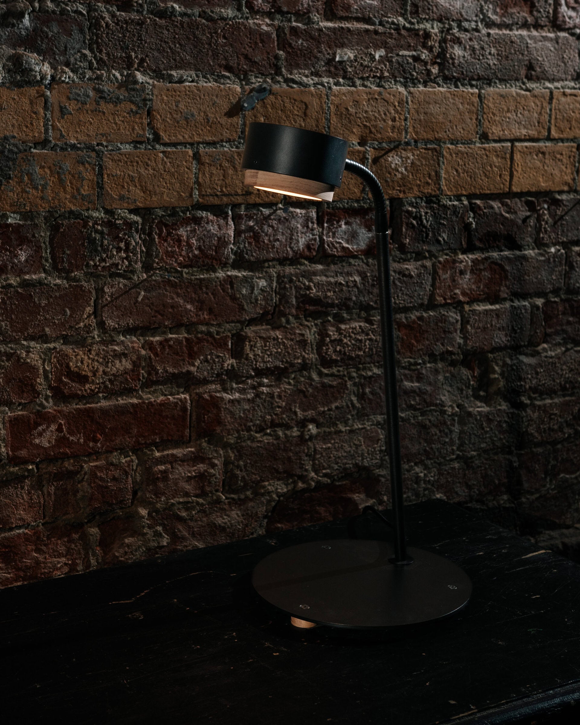 JUBI table lamp black with concrete