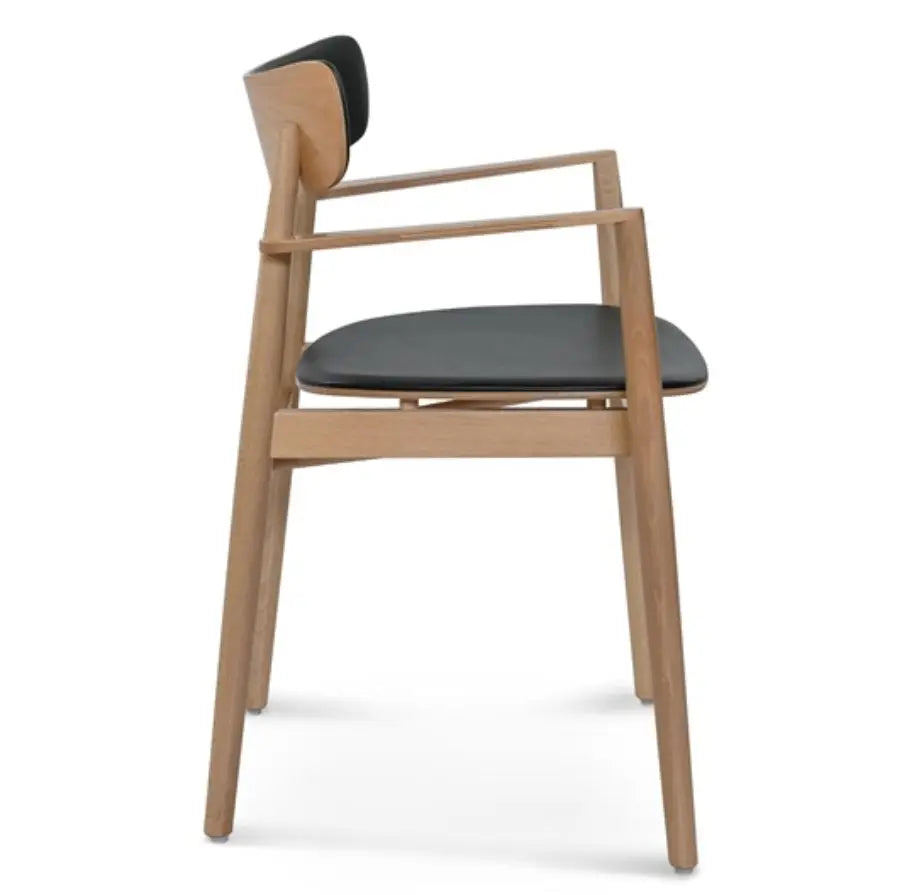 Krzesło z podłokietnikami NOPP B-1803/1 lite drewno bukowe