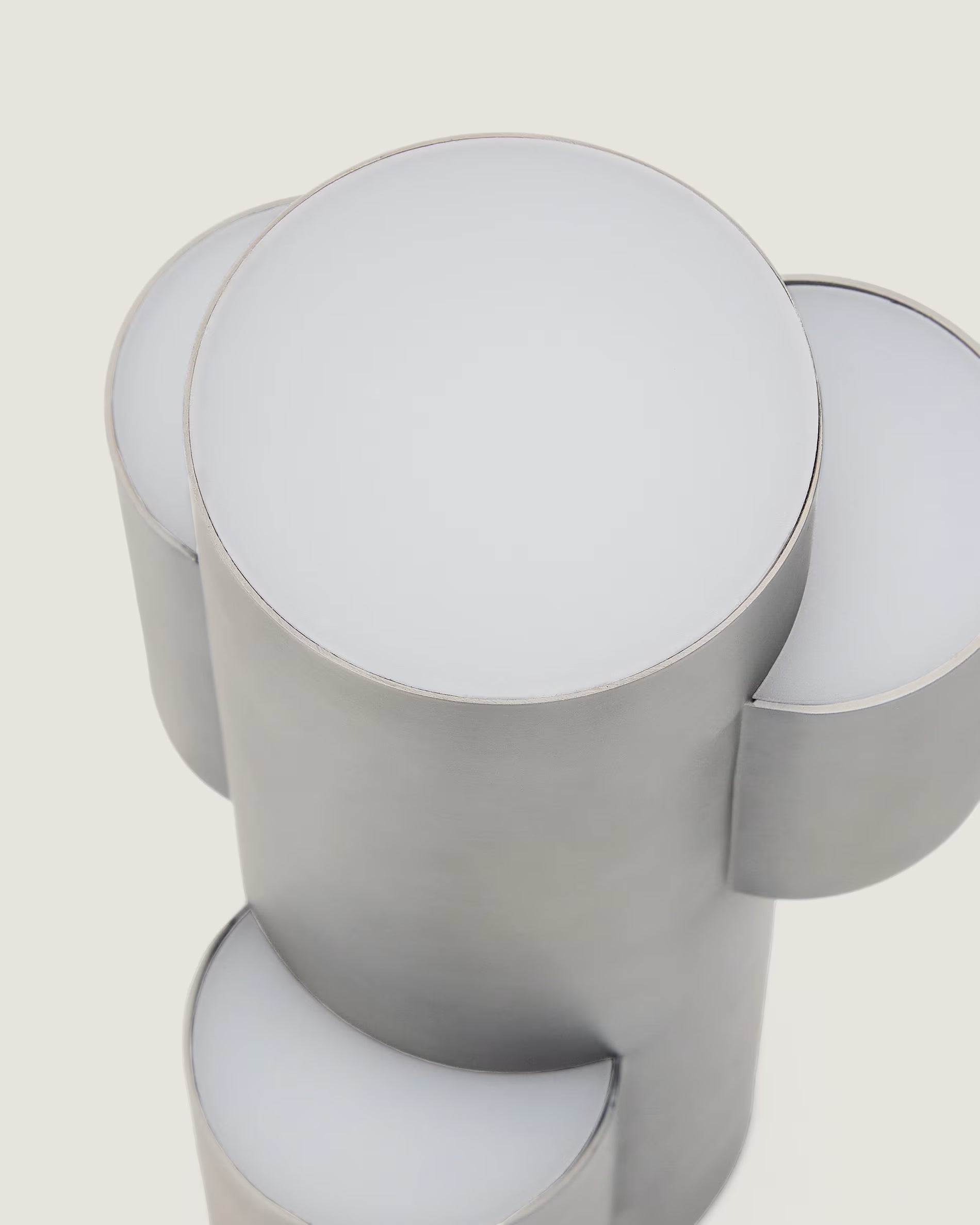 Lampa przenośna ADRINA jasnoszary szczotkowany metal