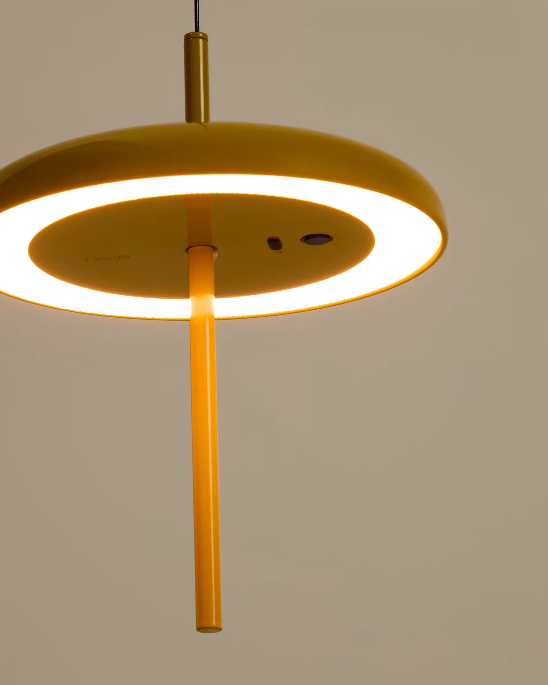 Pendelleuchte PORTE gelb