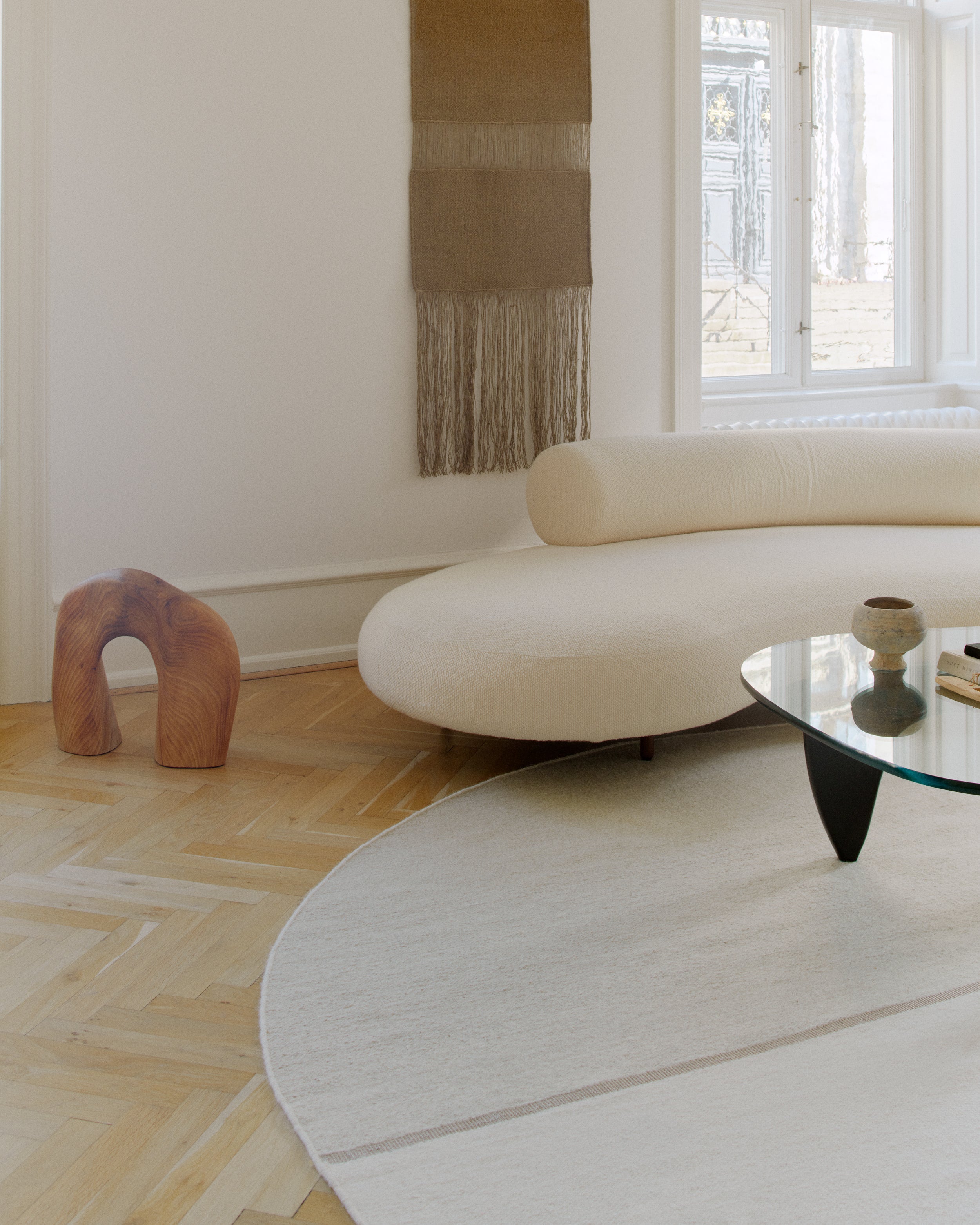 Rundteppich MAGNETIZE beige