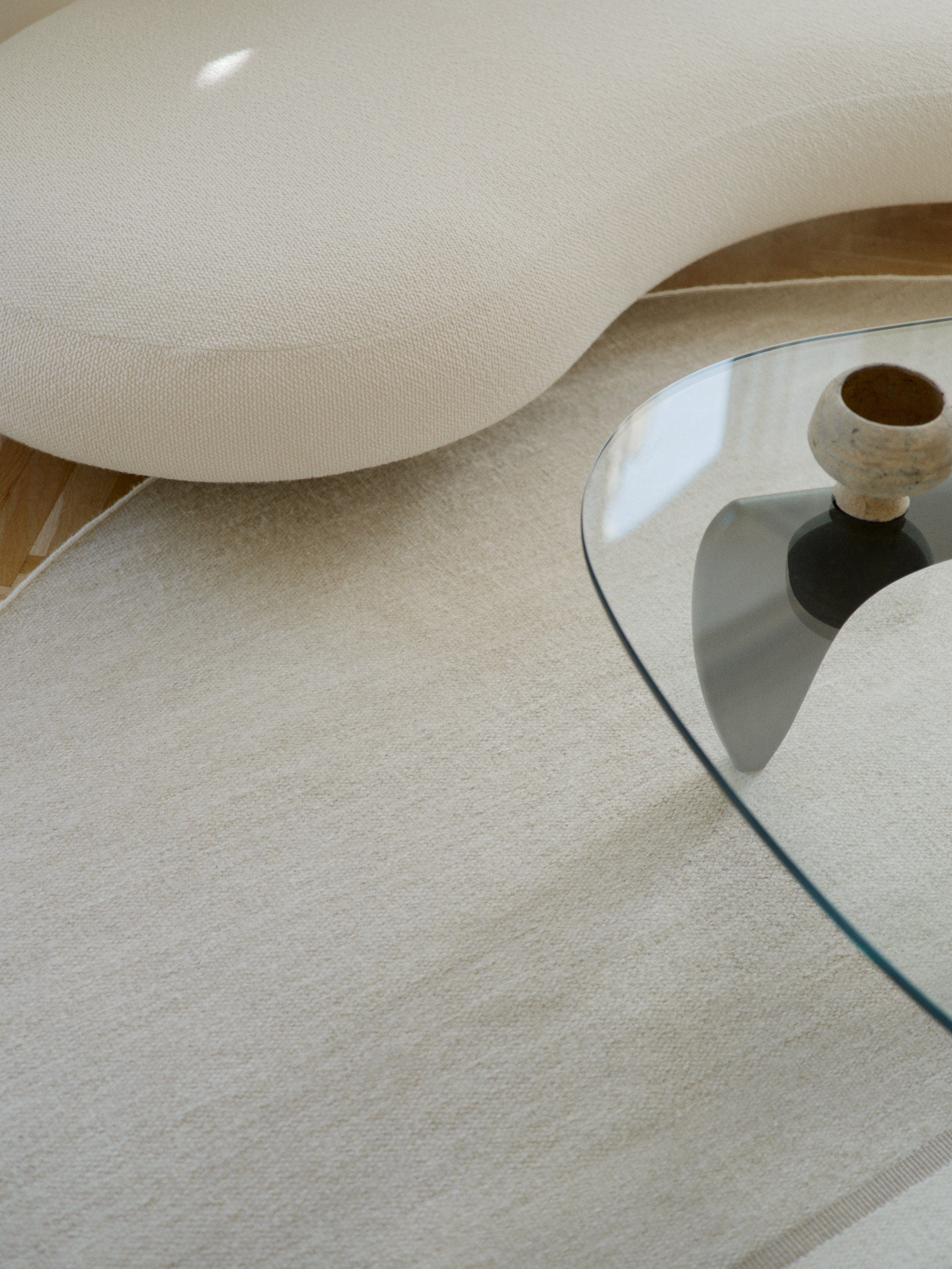 Rundteppich MAGNETIZE beige